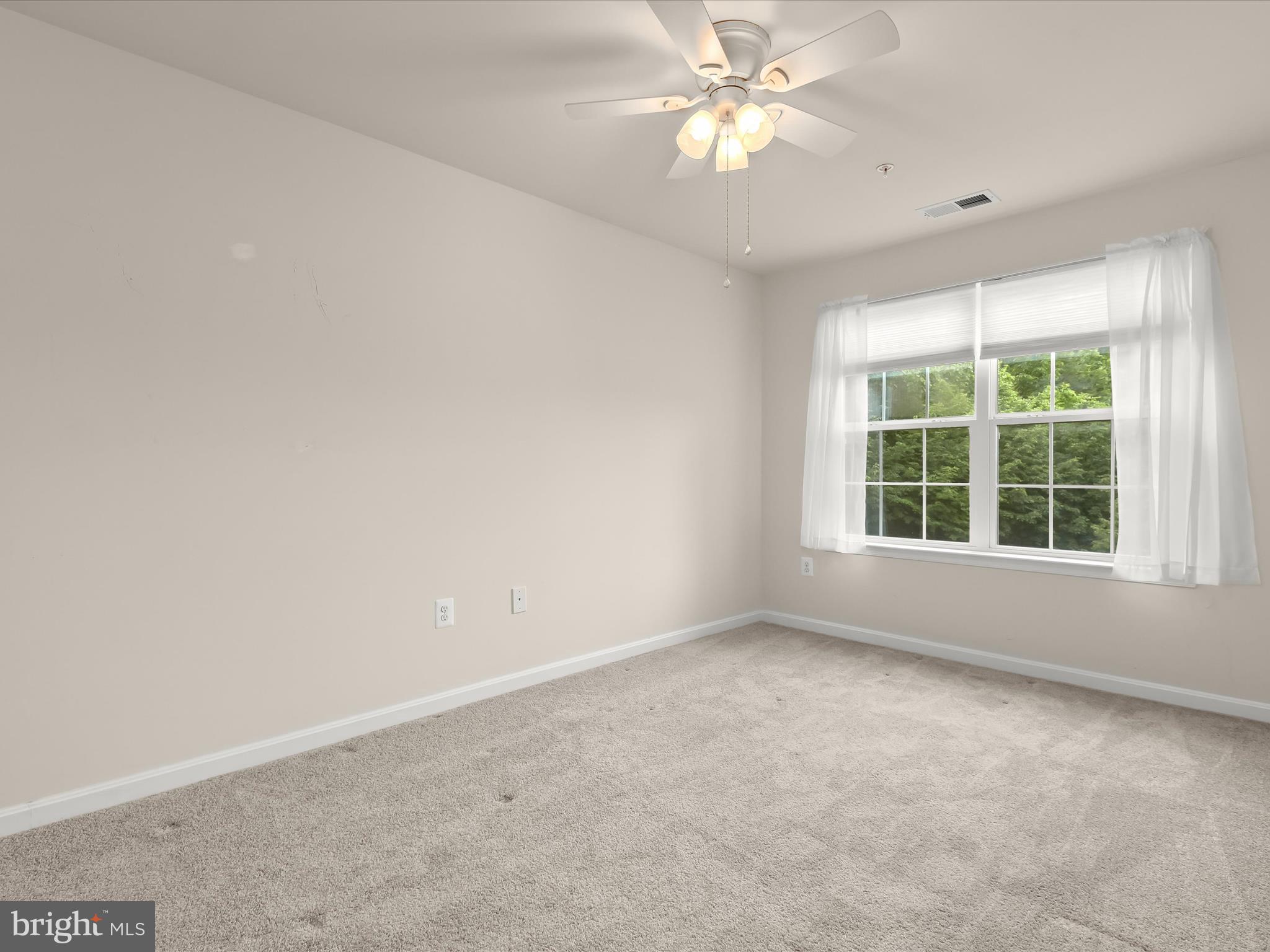 GUILFORD MEWS - Residential