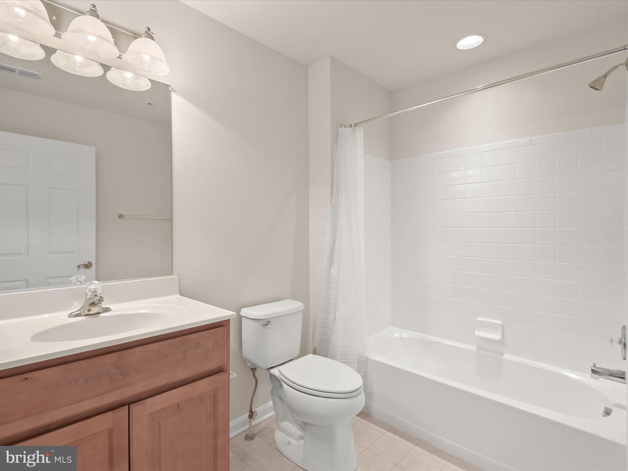 GUILFORD MEWS - Residential