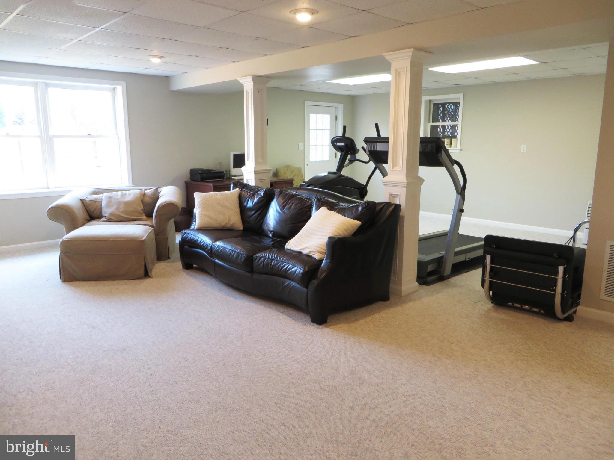 ESPERANZA FARMS - Residential