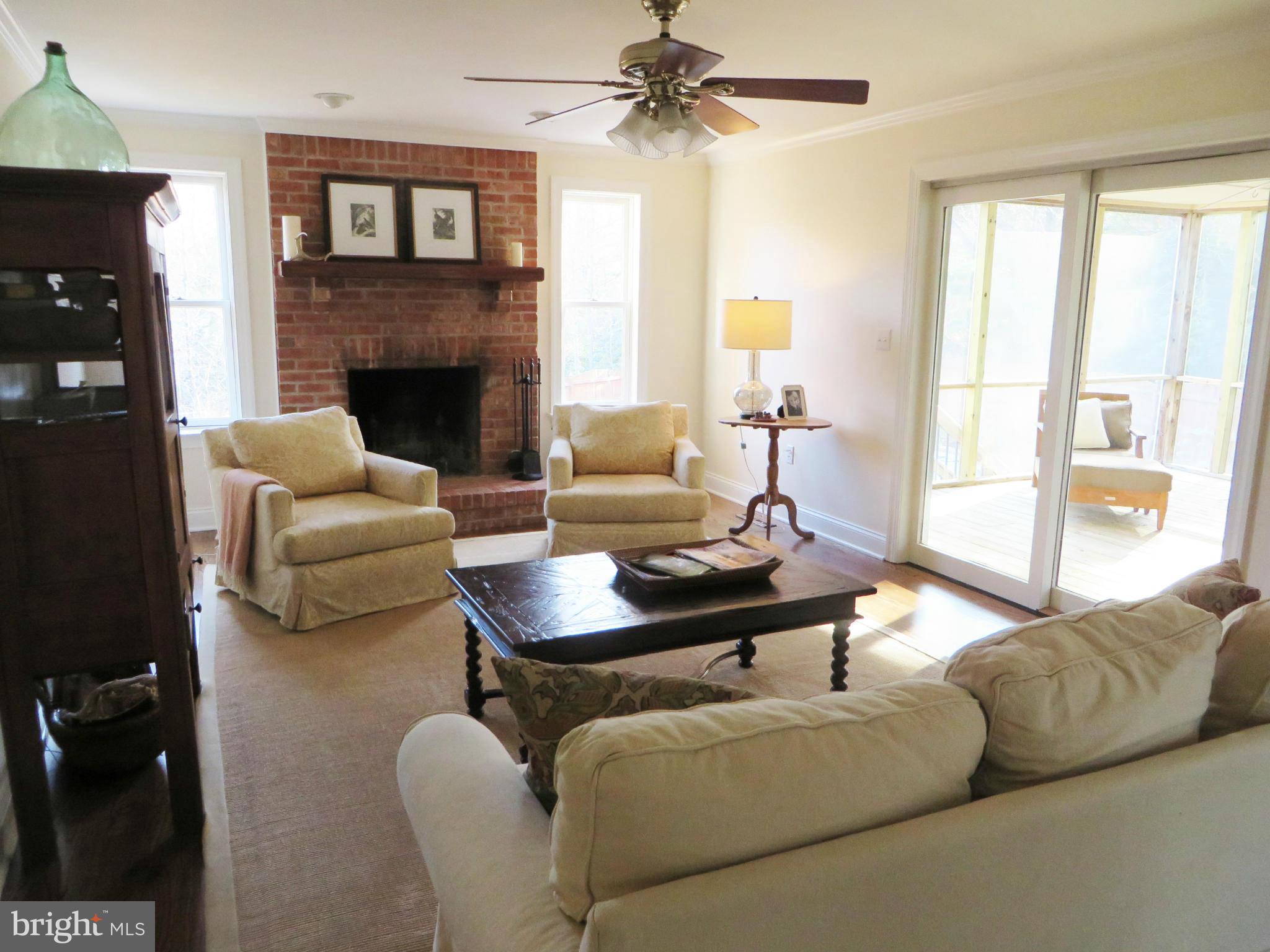 ESPERANZA FARMS - Residential