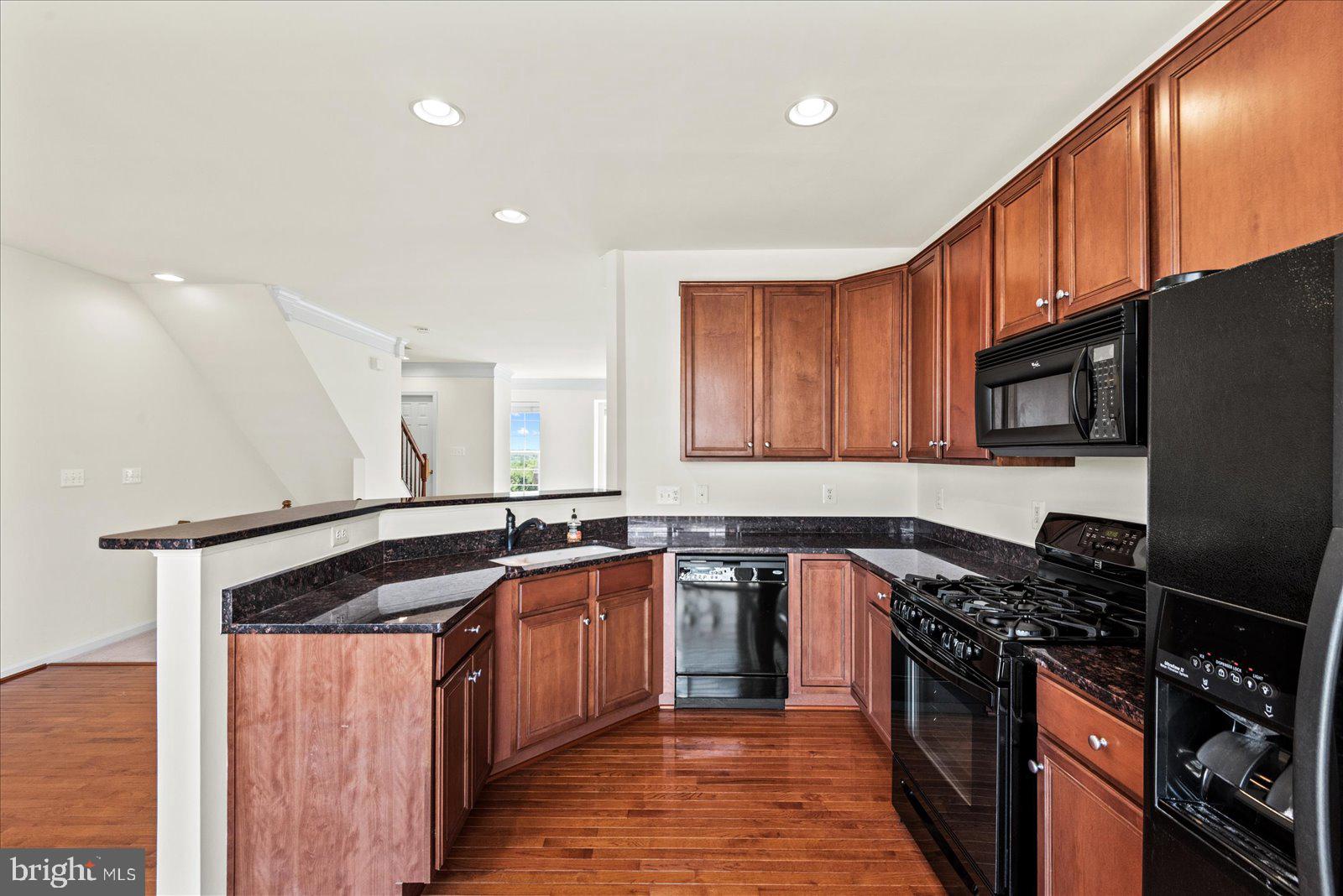 POTOMAC STATION - Residential