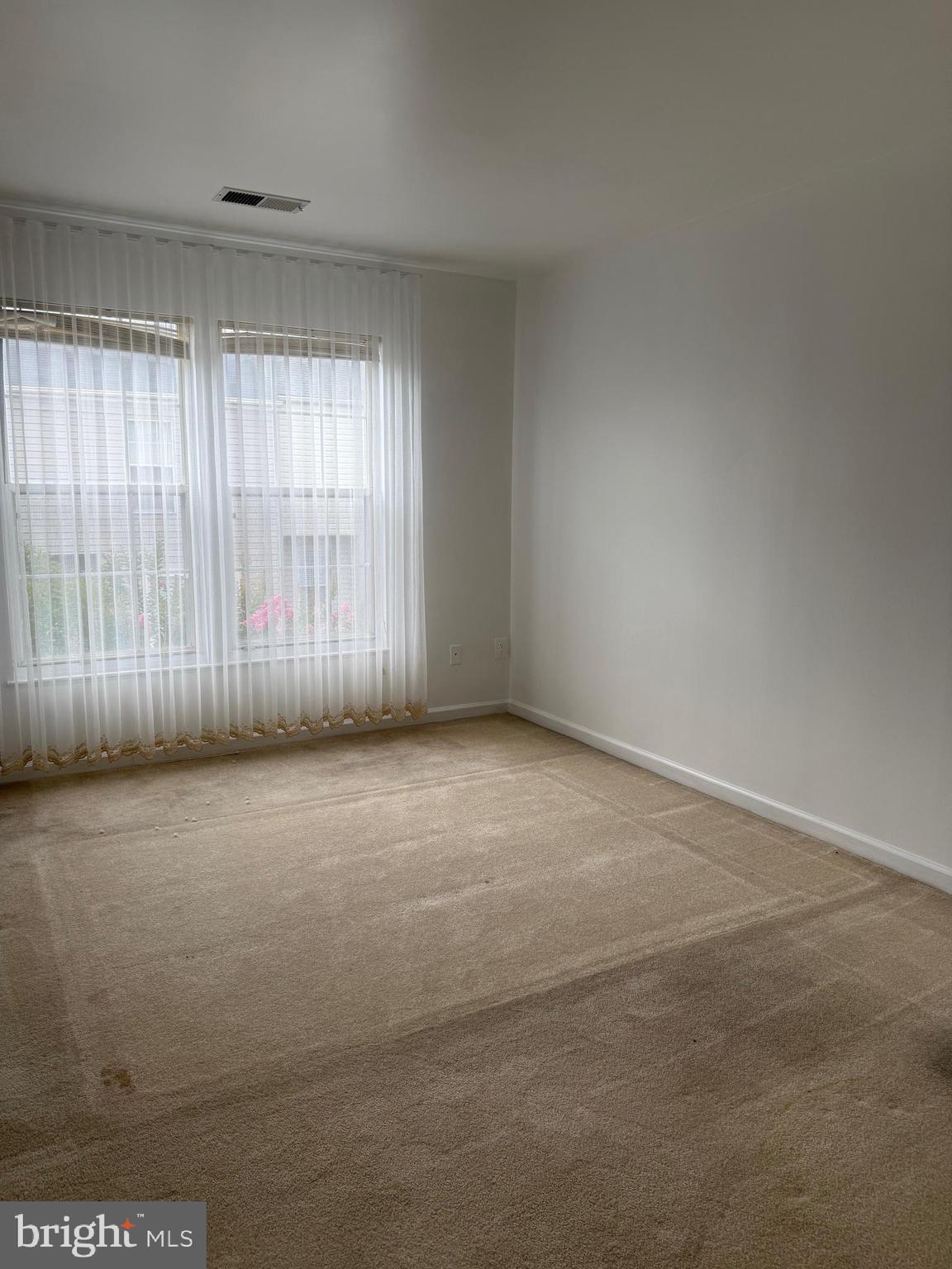 JAPONICA - Residential Lease