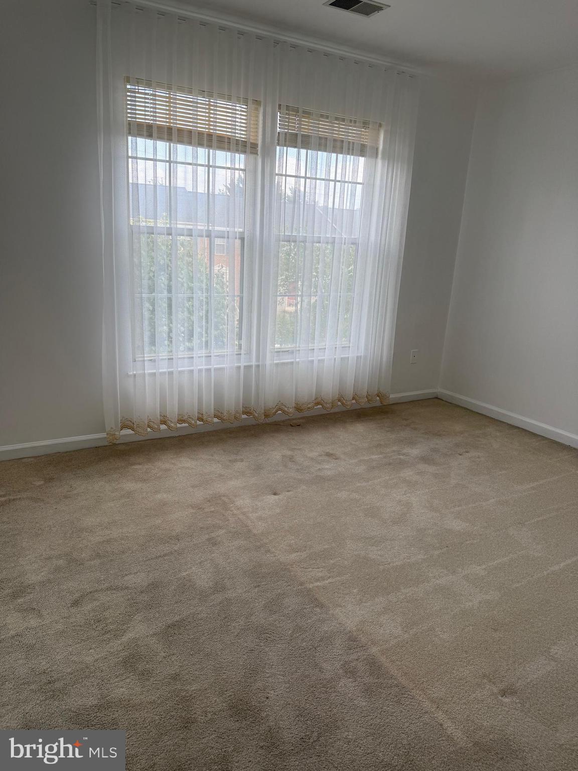 JAPONICA - Residential Lease