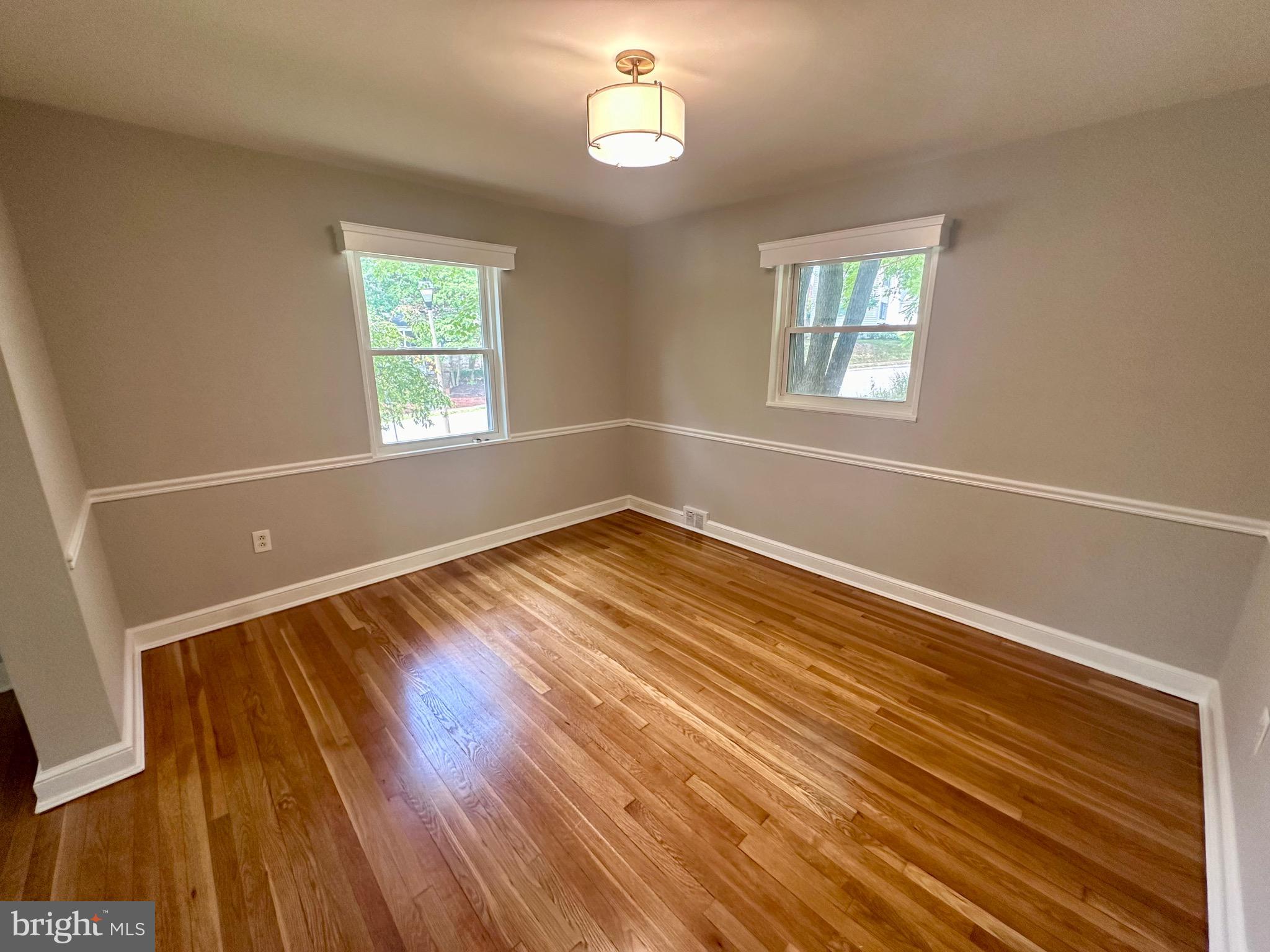 ARLINGTON FOREST - Residential