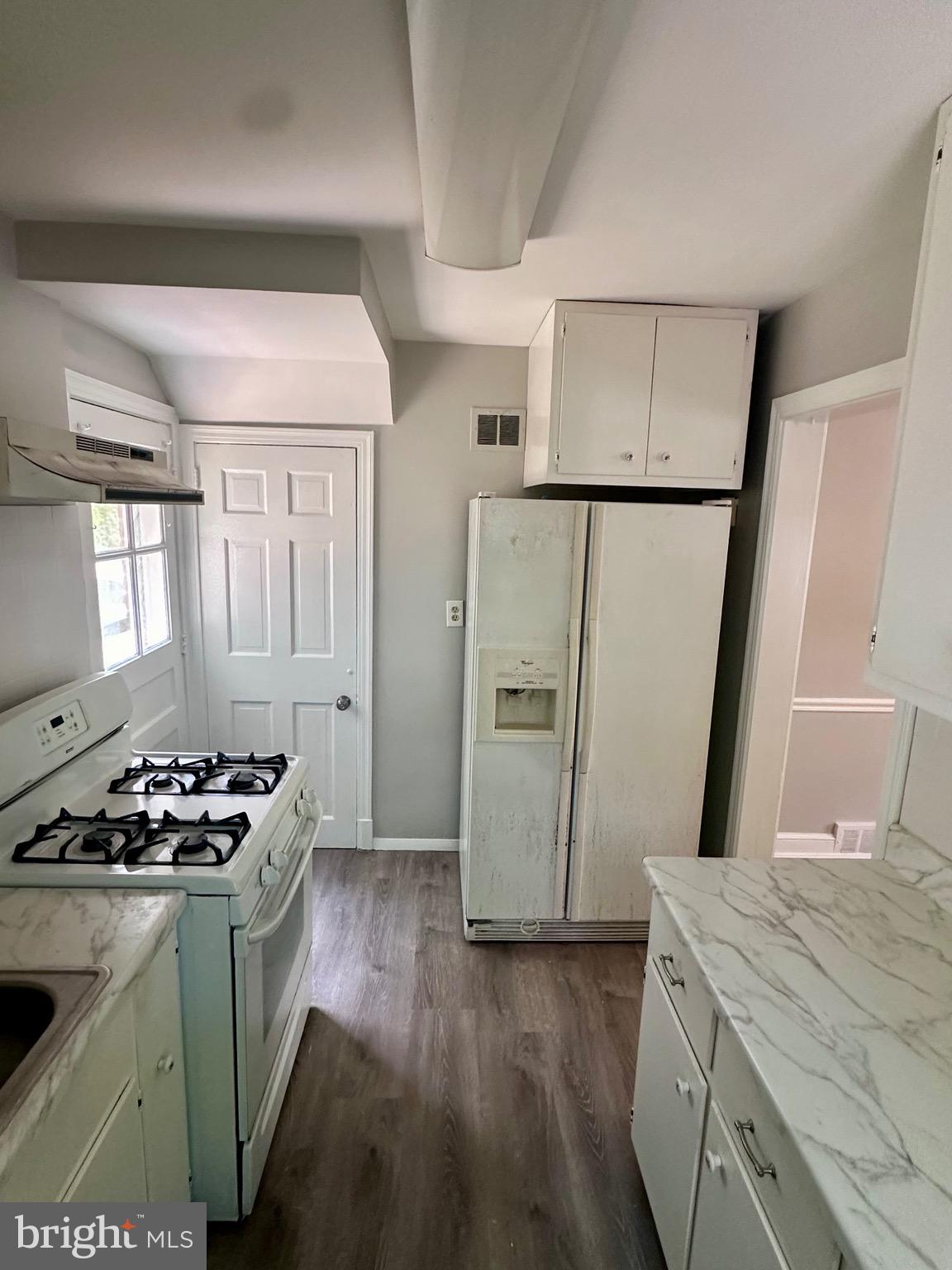 ARLINGTON FOREST - Residential