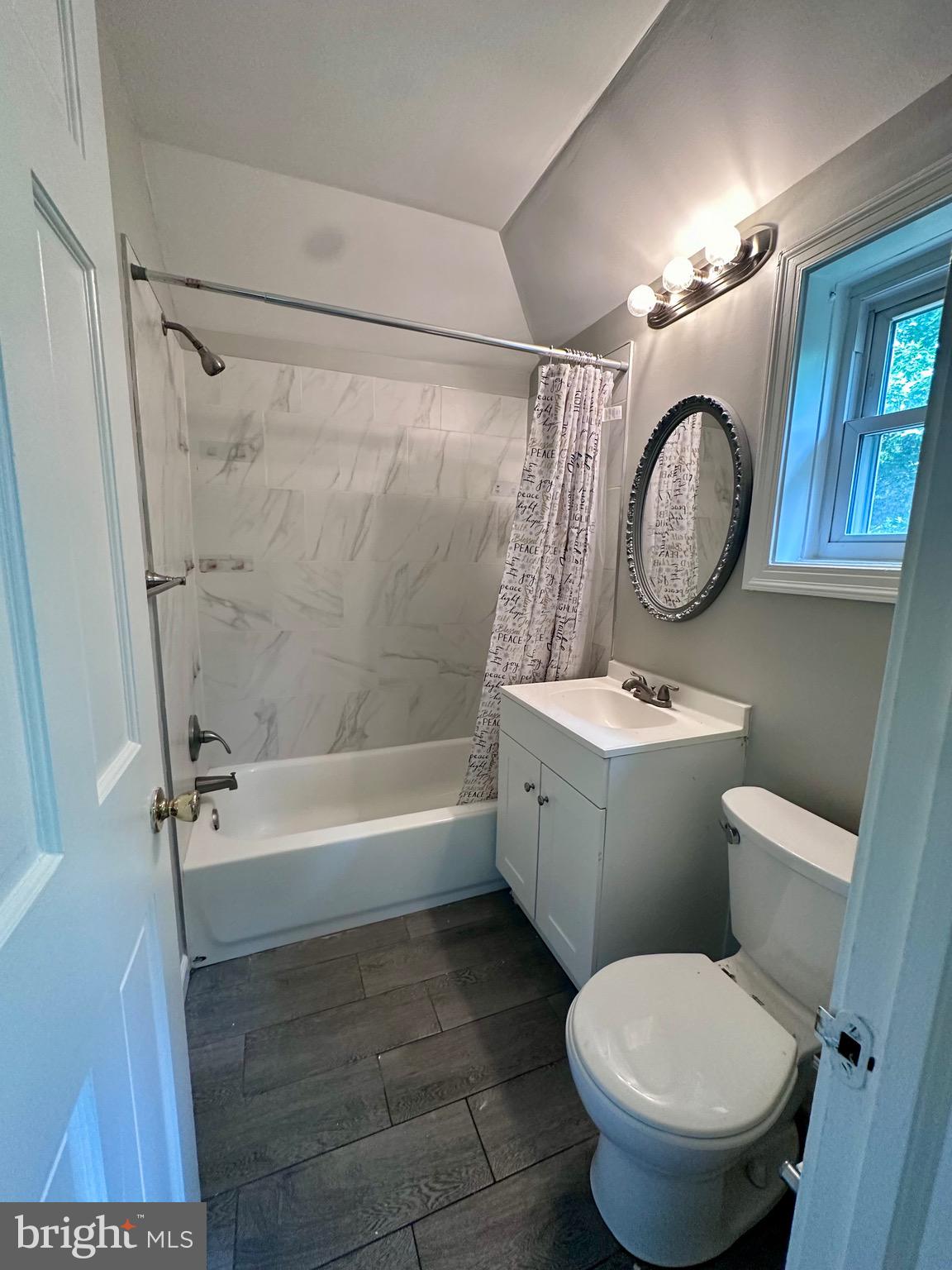 ARLINGTON FOREST - Residential