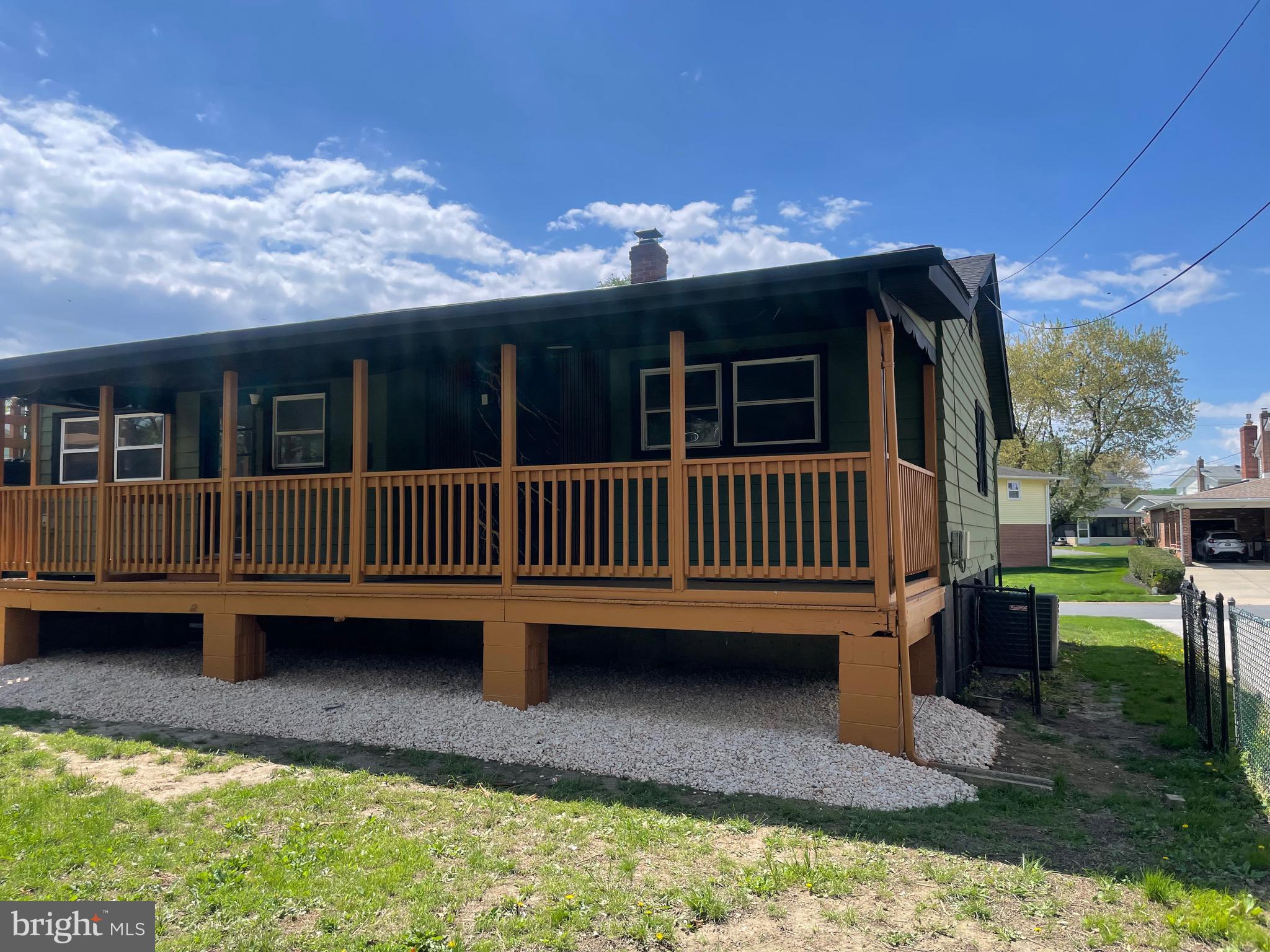 MEADOWOOD - Residential