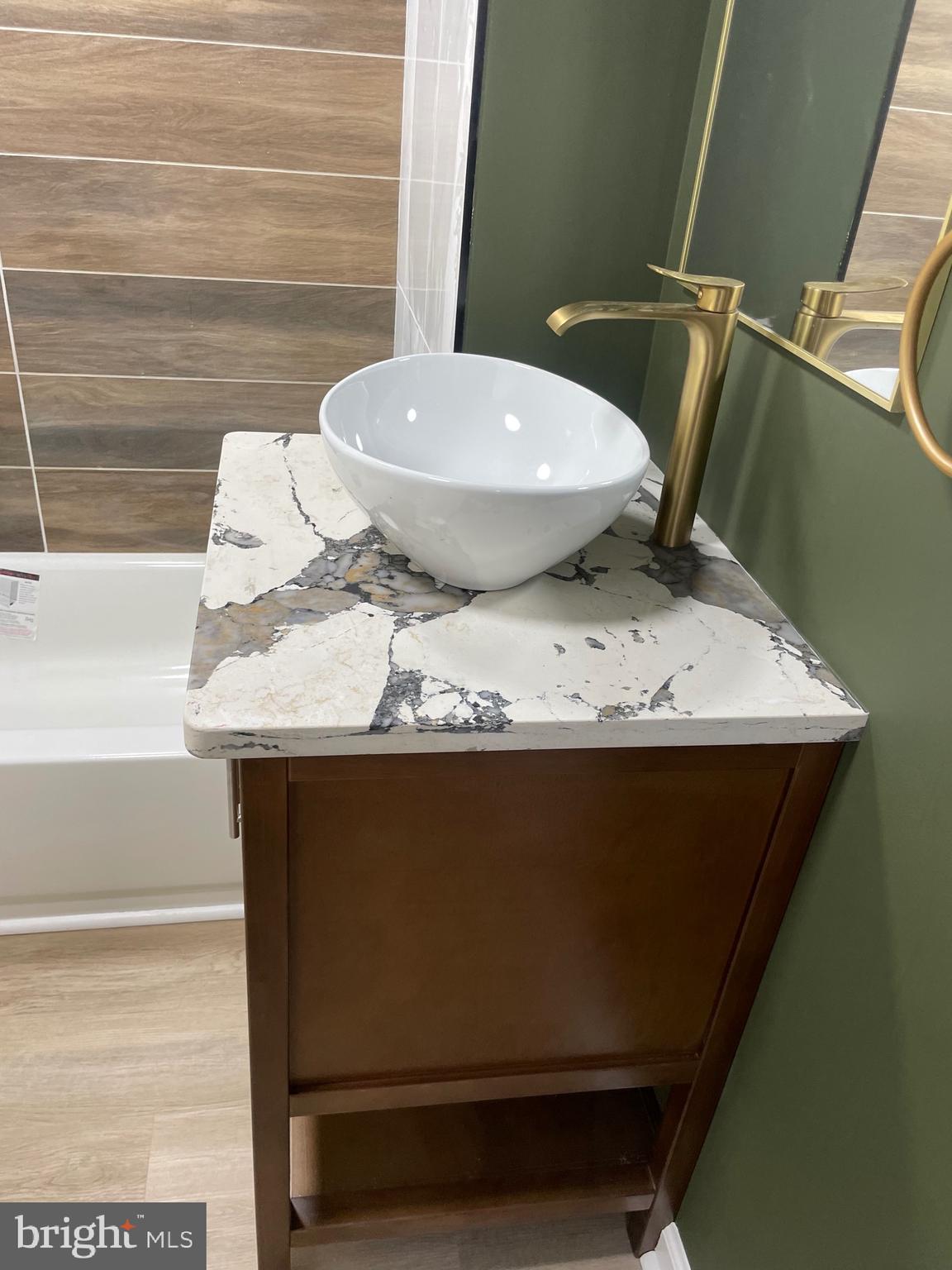 MEADOWOOD - Residential