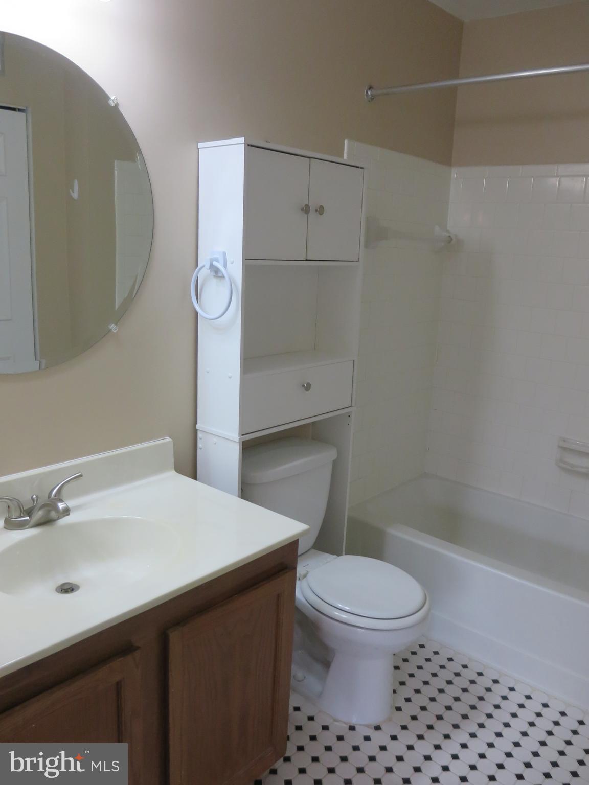 FALLS CHURCH - Residential Lease