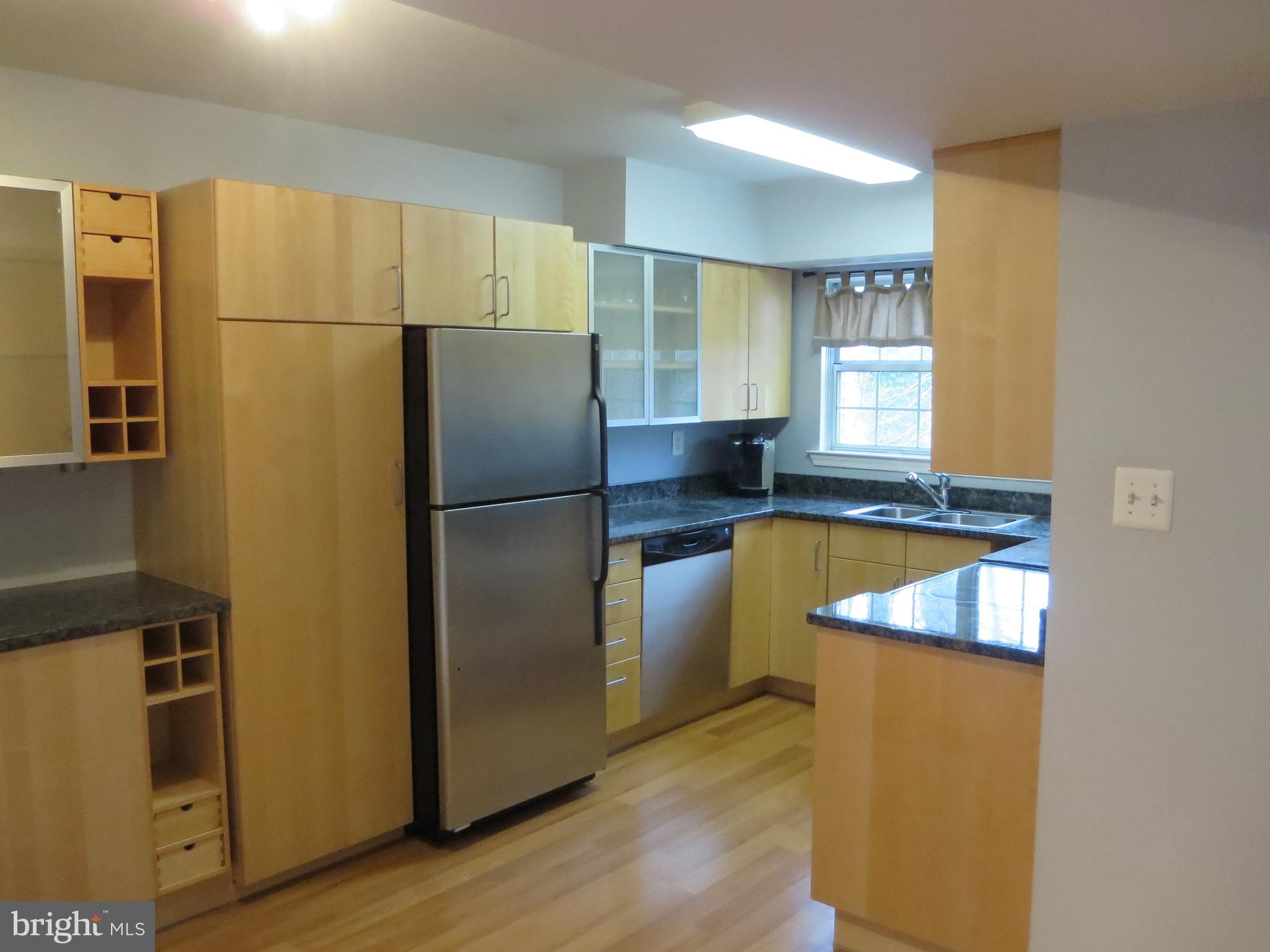 FALLS CHURCH - Residential Lease