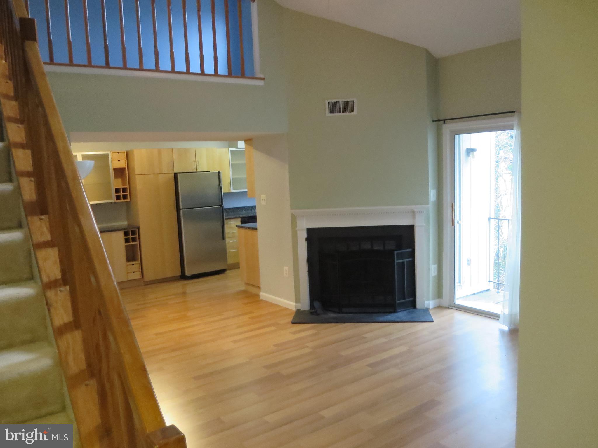 FALLS CHURCH - Residential Lease