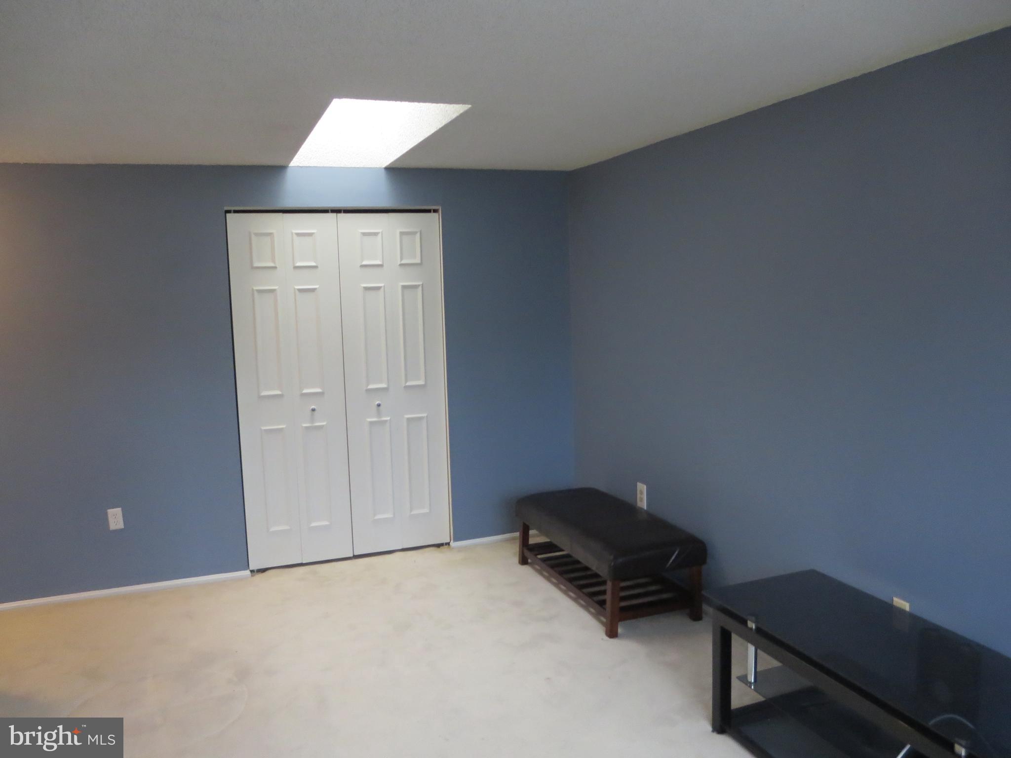 FALLS CHURCH - Residential Lease