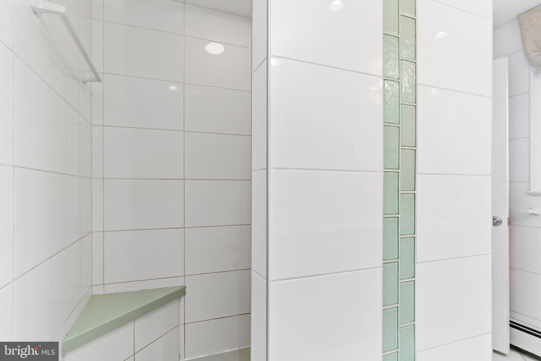 COUNTRY CLUB HILLS - Residential