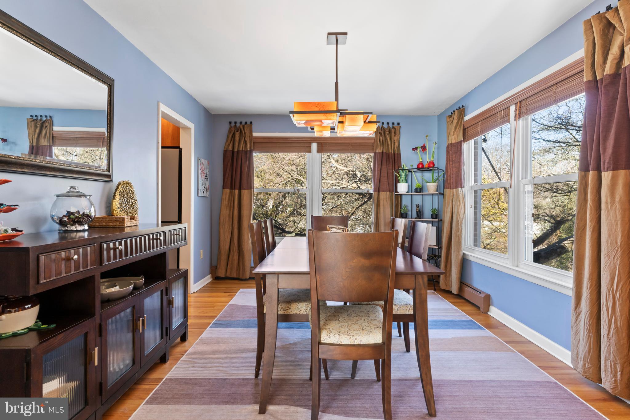 COUNTRY CLUB HILLS - Residential