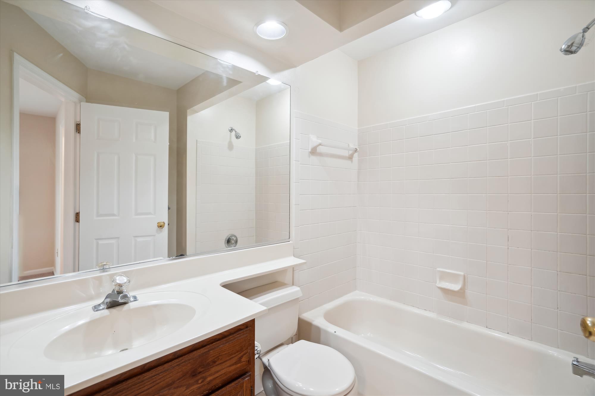 BOWLING BROOK FARMS - Residential