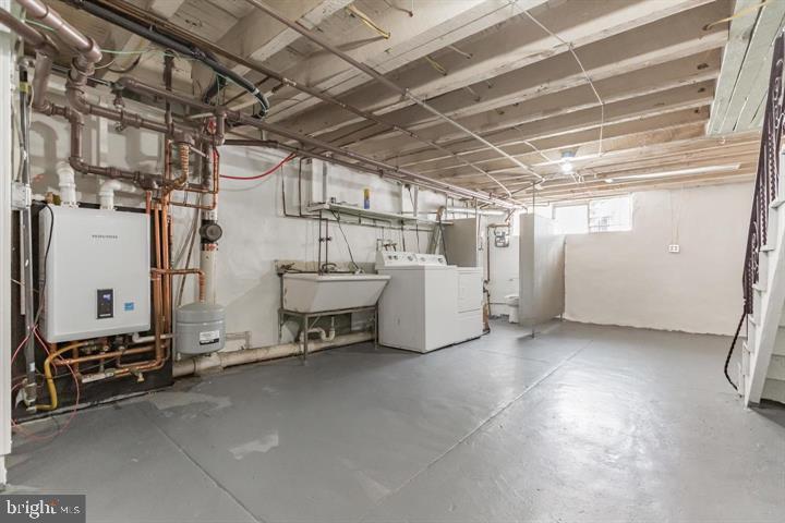 PORT RICHMOND - Residential