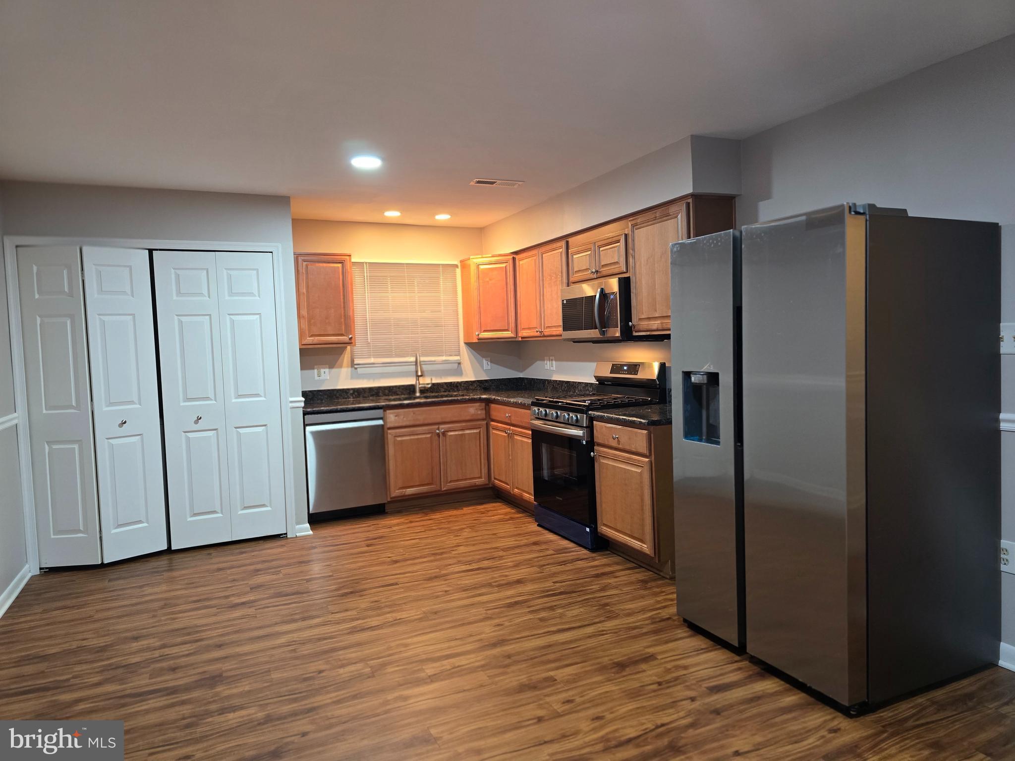 DALE CITY - Residential