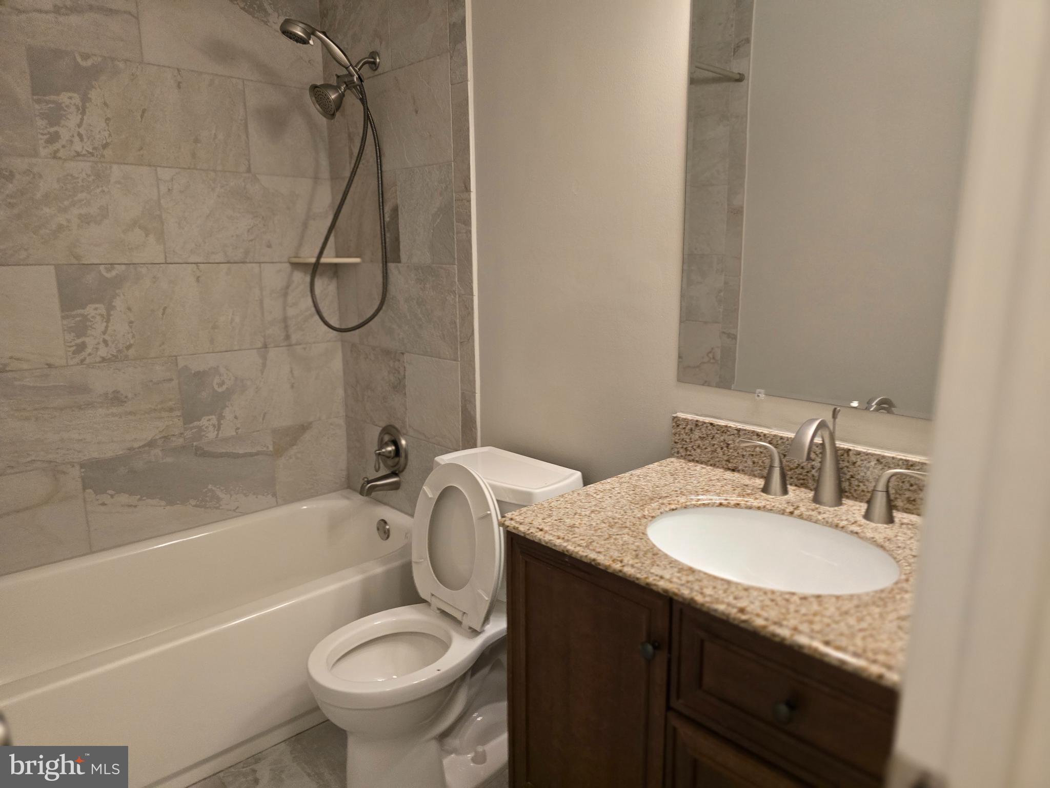 DALE CITY - Residential