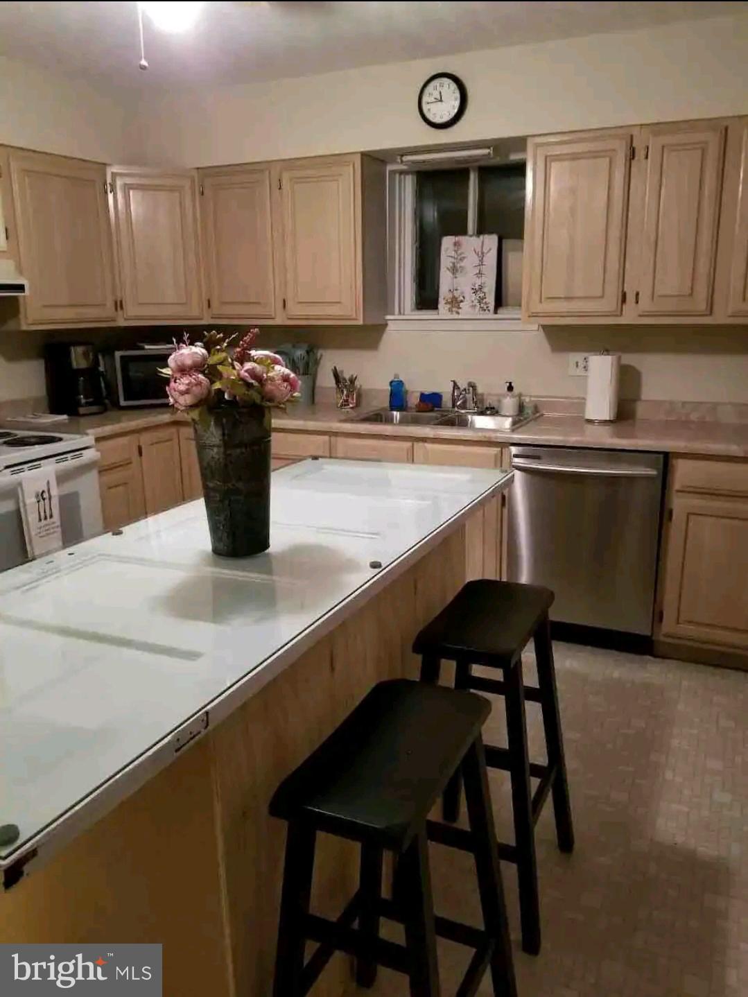 NONE AVAILABLE - Residential Income