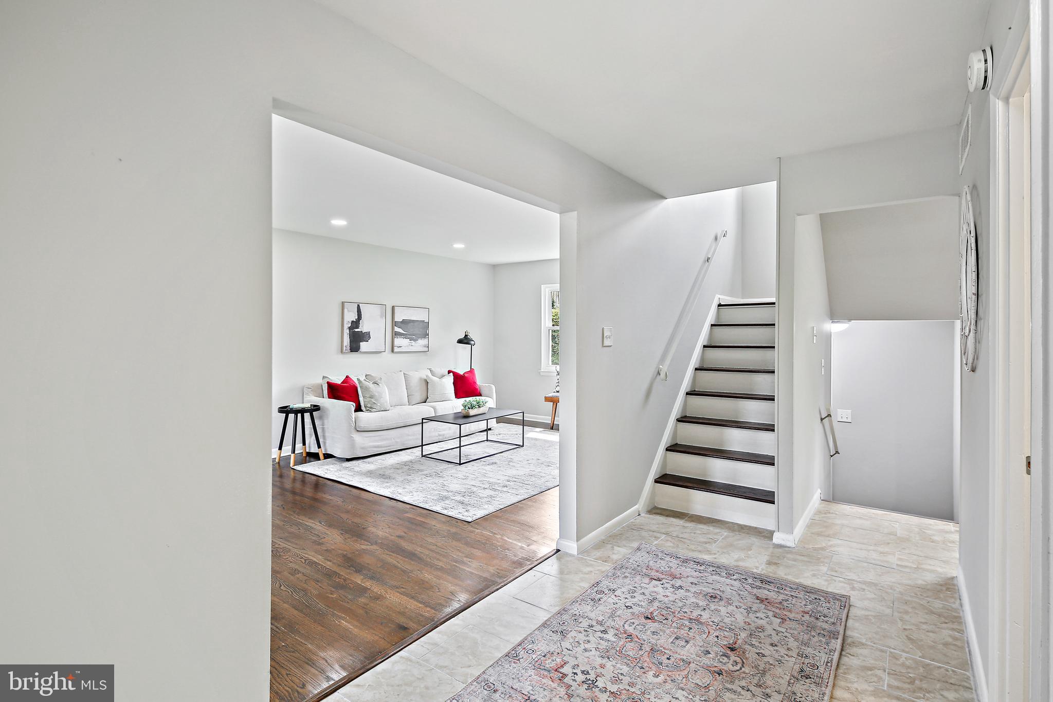 MONTROSE - Residential