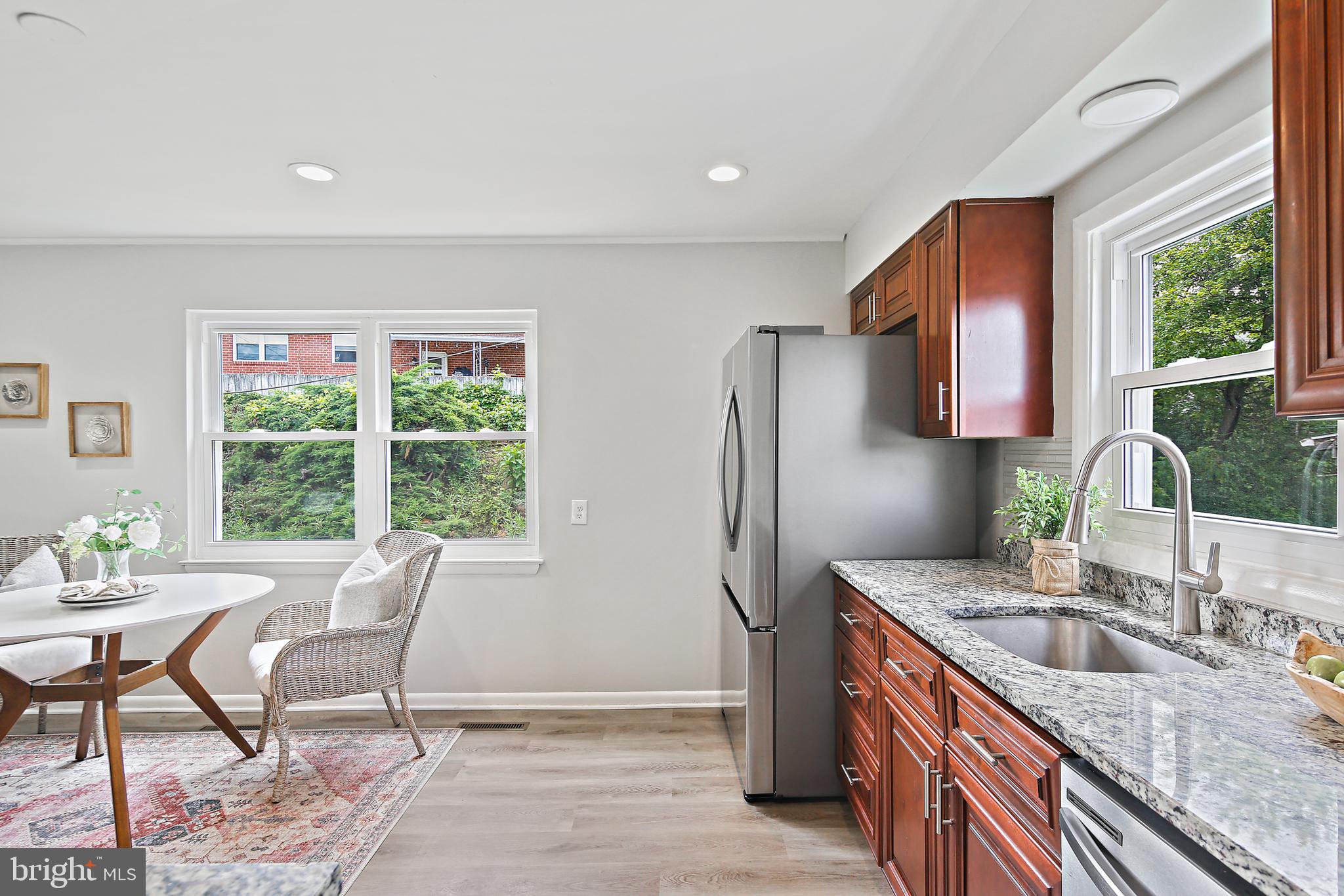 MONTROSE - Residential