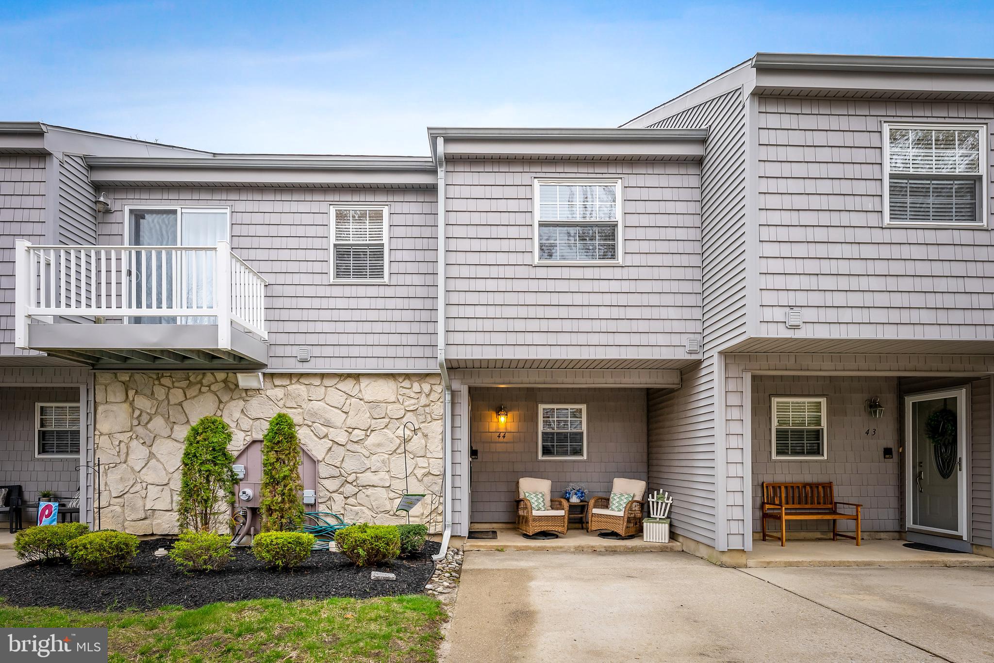 44 HARBORWOOD DRIVE