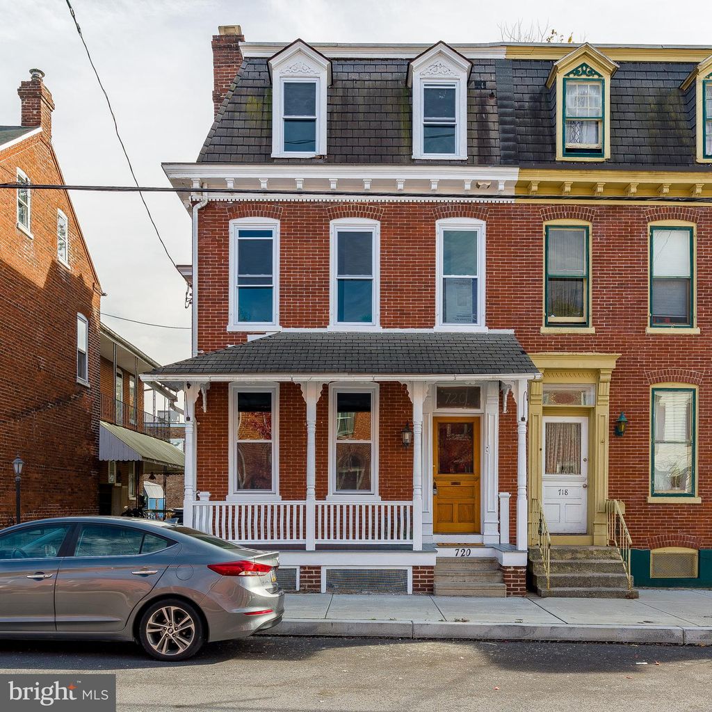 Photo of 720 Walnut Street, Columbia, PA 17512 (MLS # PALA2028422)
