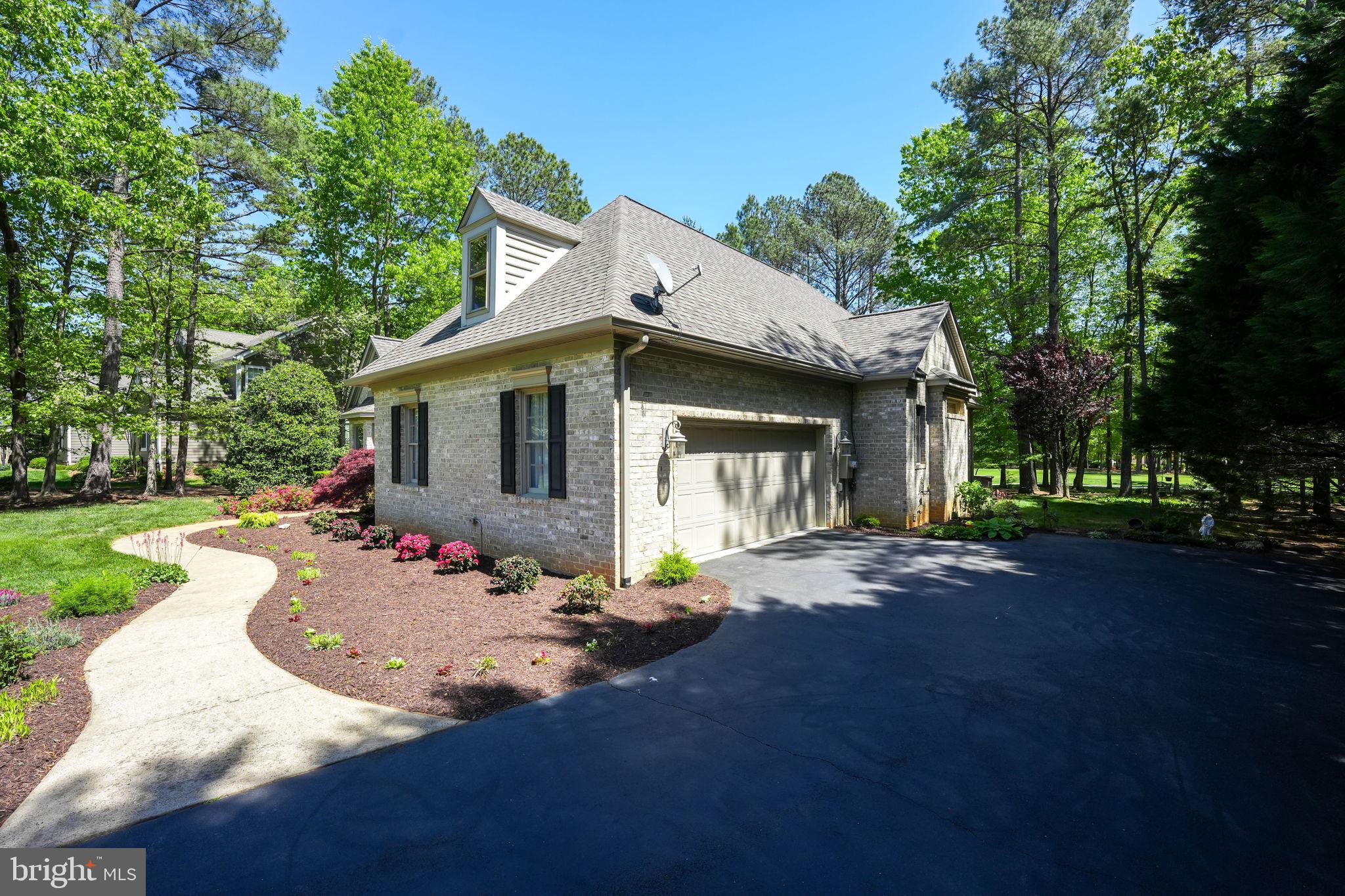 FAWN LAKE - Residential