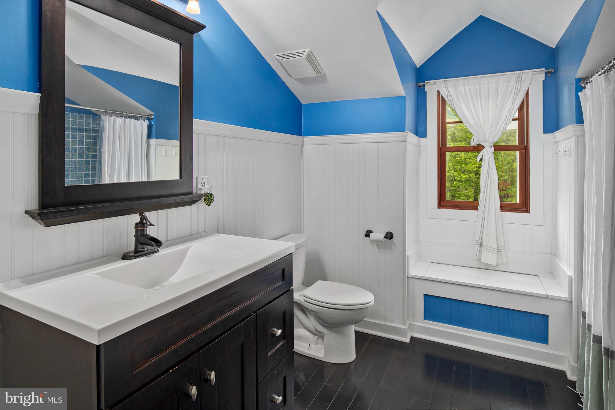 BAY CITY - Residential