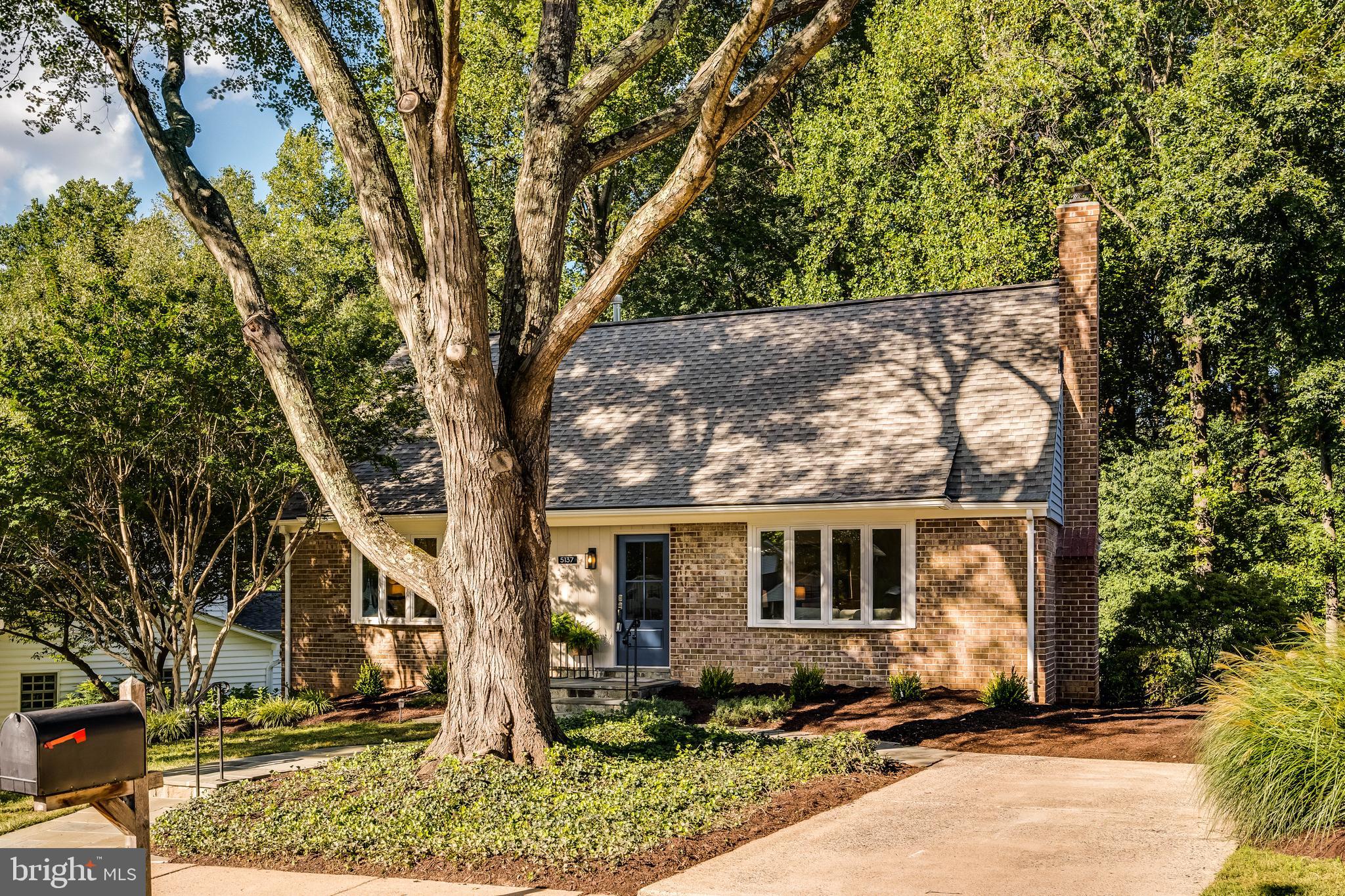 5137 RICHARDSON DRIVE