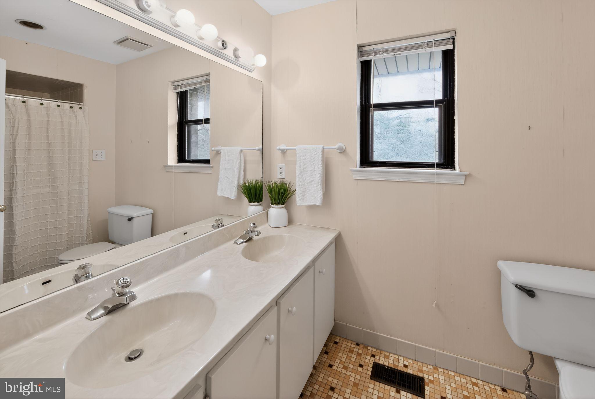 FOXWOOD - Residential