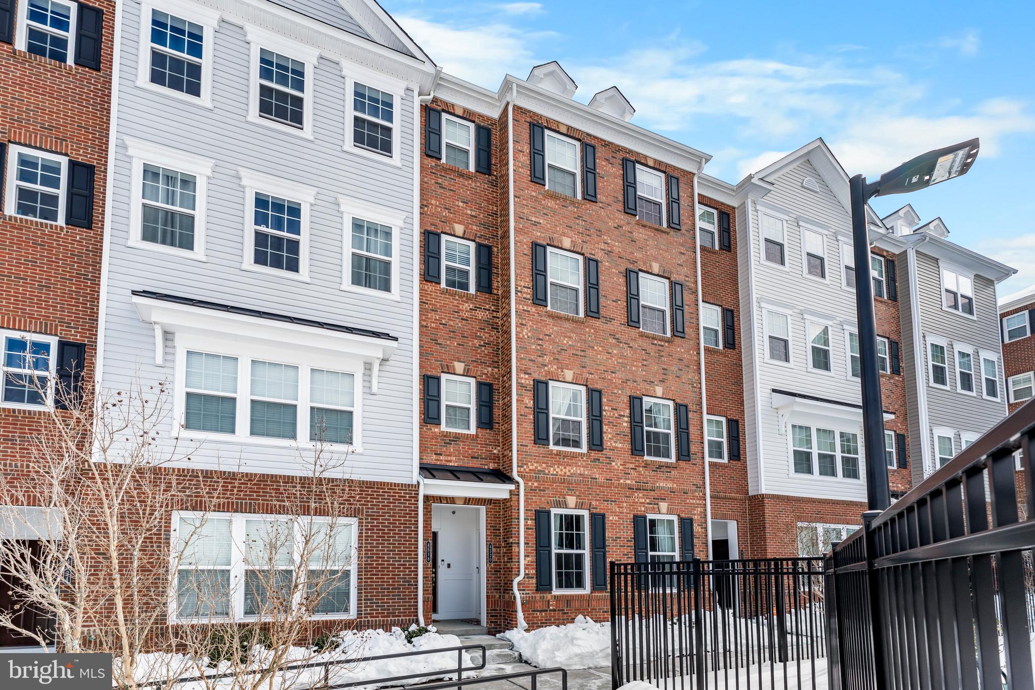 BALLARD GREEN - Residential