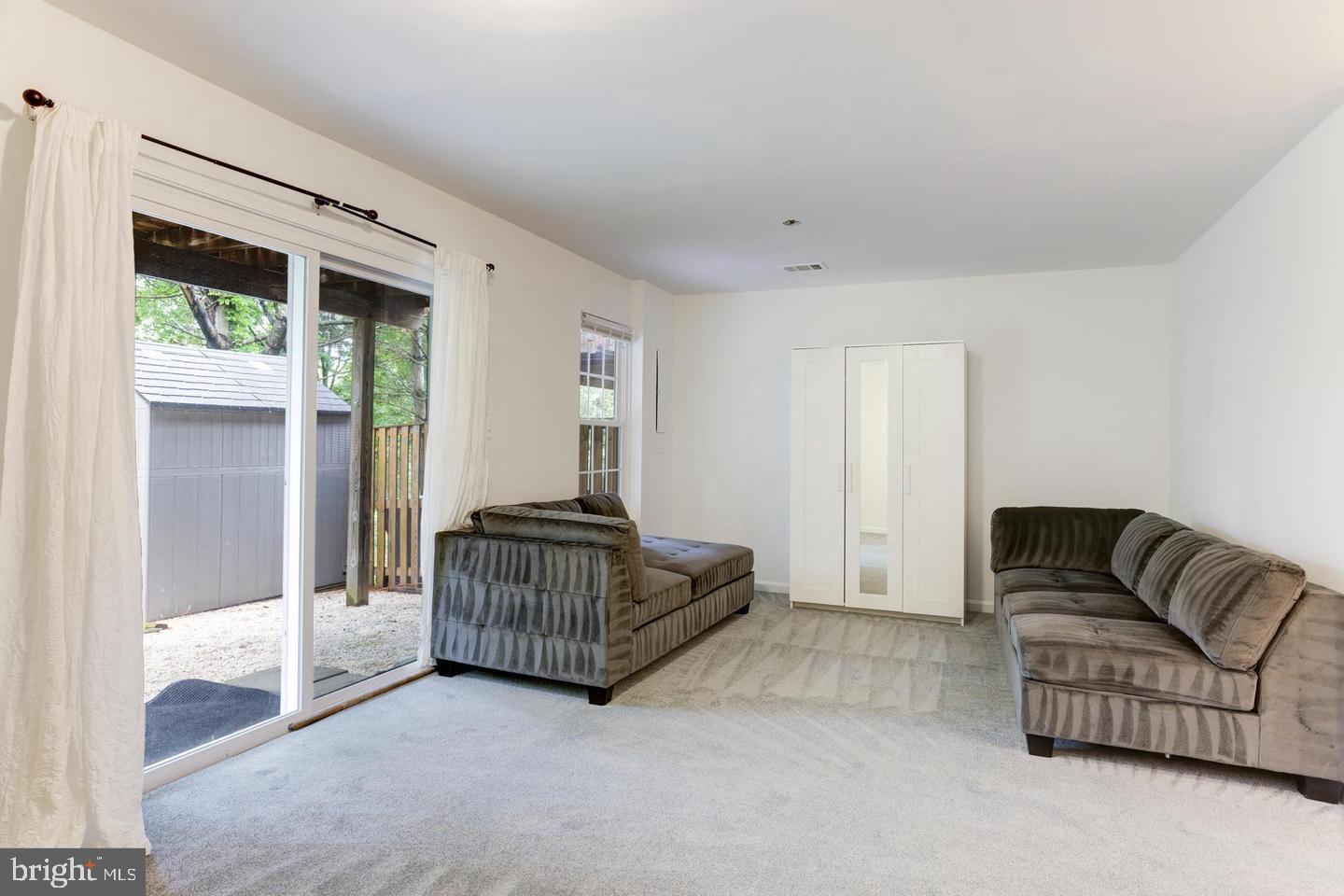 WAYSIDE VILLAGE - Residential Lease