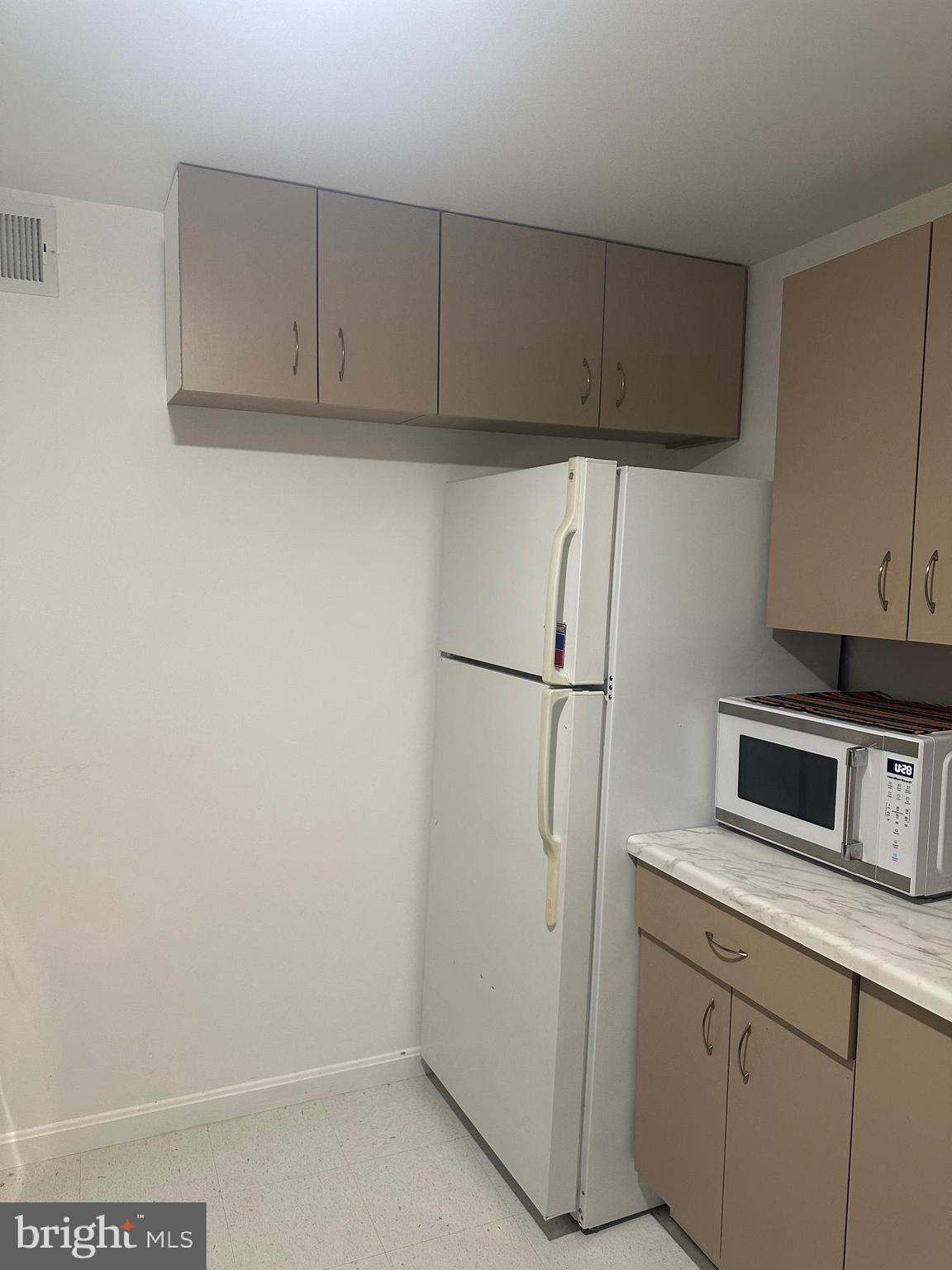 WAYSIDE VILLAGE - Residential Lease