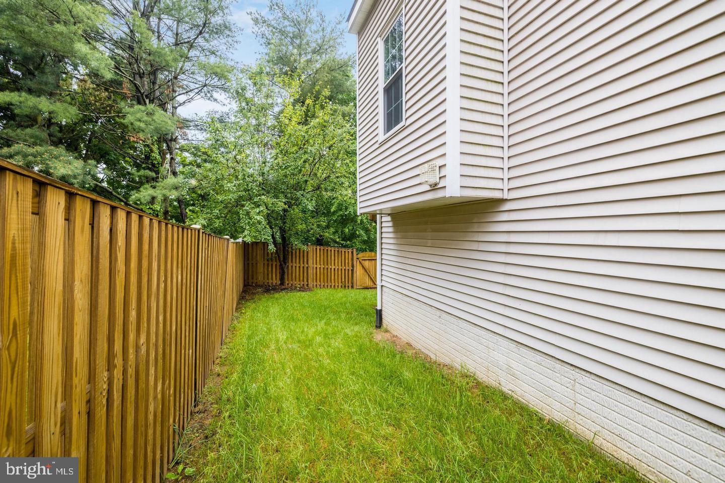 WAYSIDE VILLAGE - Residential Lease