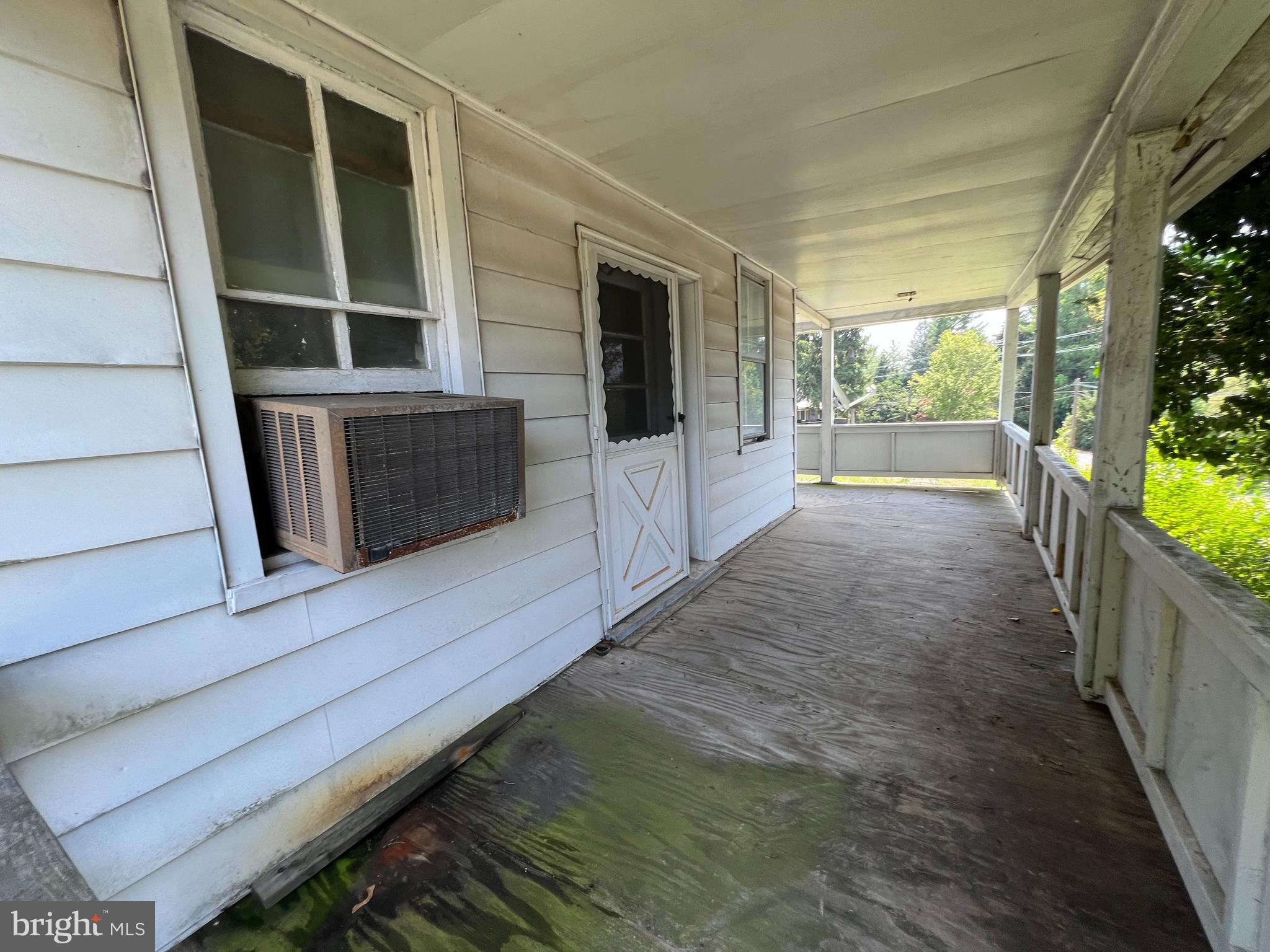 MOUNT CARMEL - Residential