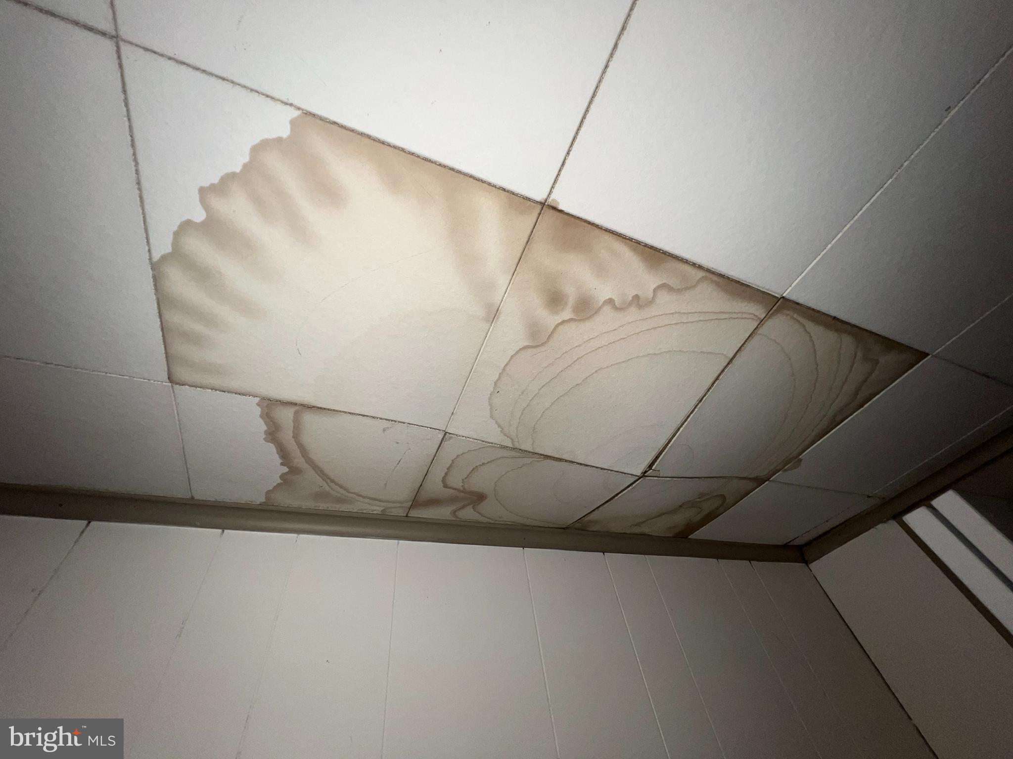 MOUNT CARMEL - Residential