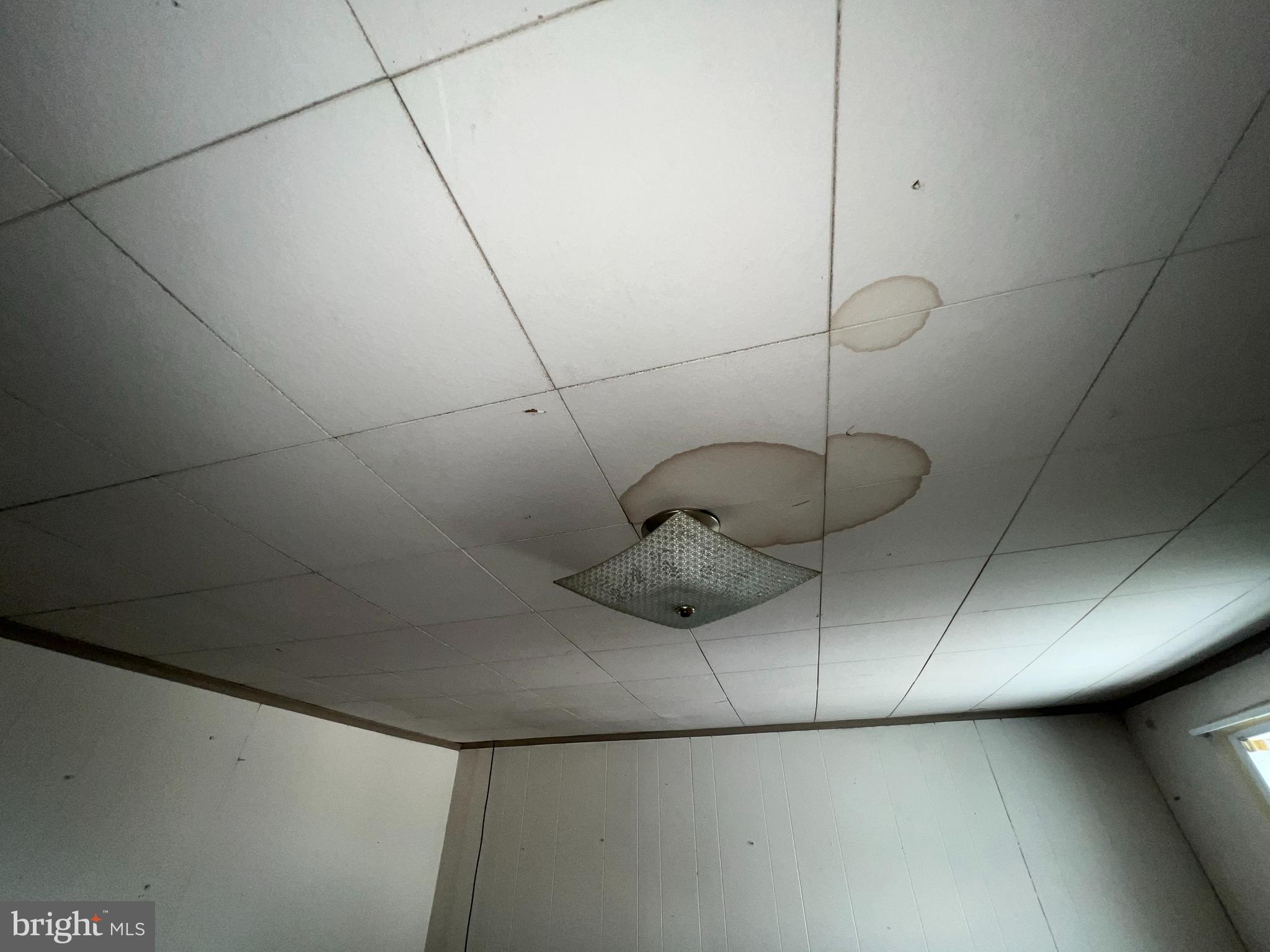 MOUNT CARMEL - Residential