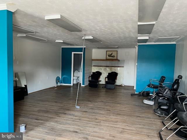 700SF 101 BLOSSOM DRIVE