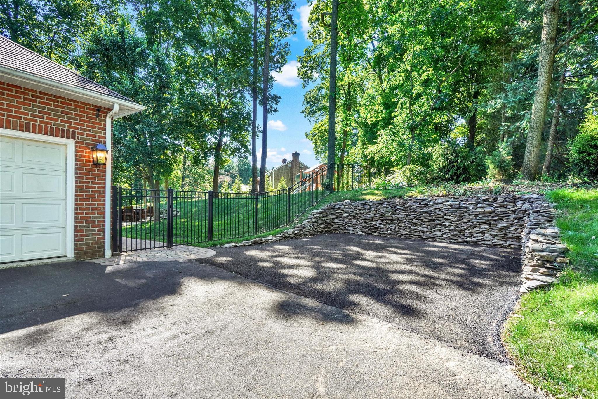 WYNDHAM HILLS - Residential