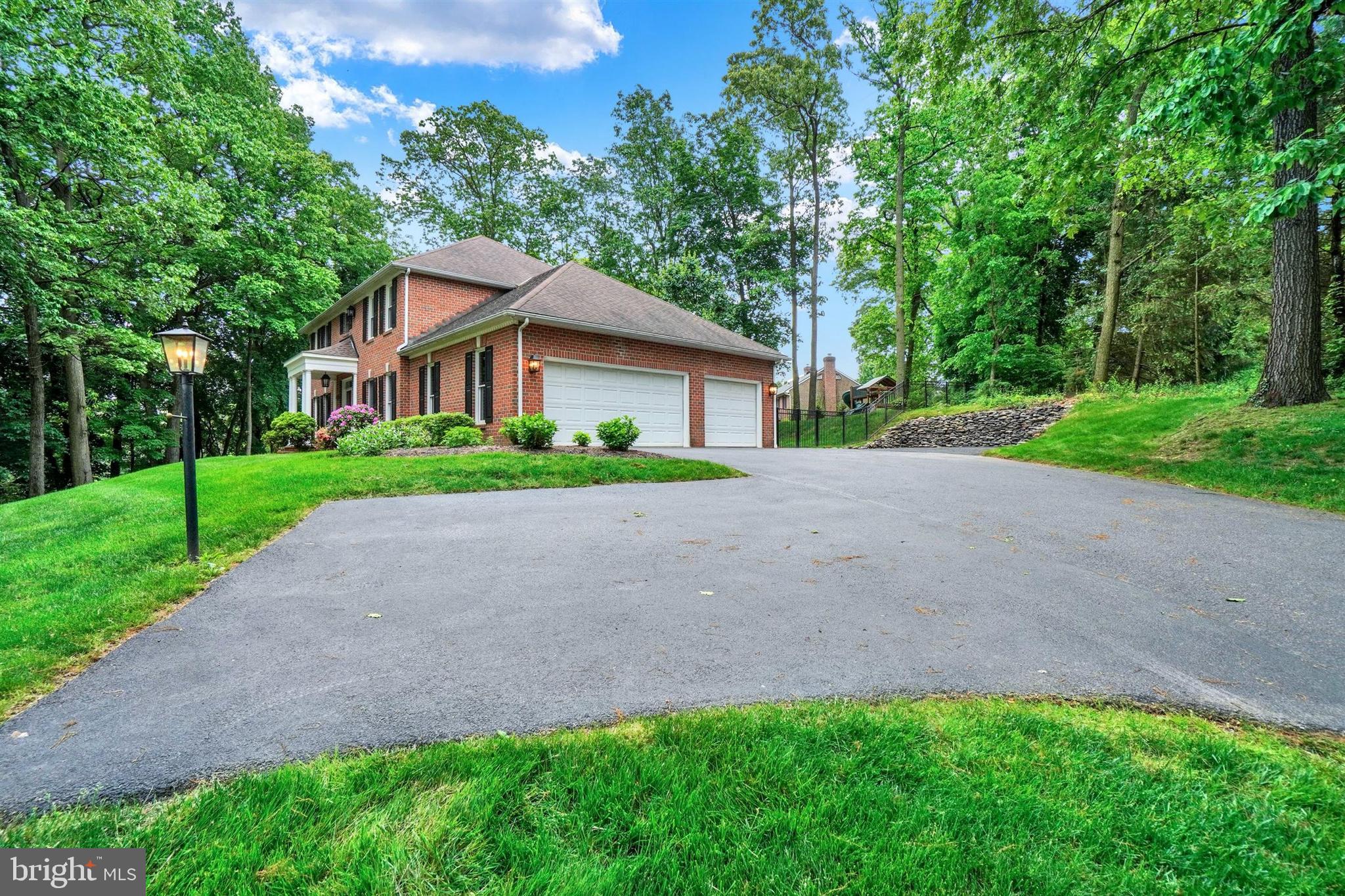 WYNDHAM HILLS - Residential