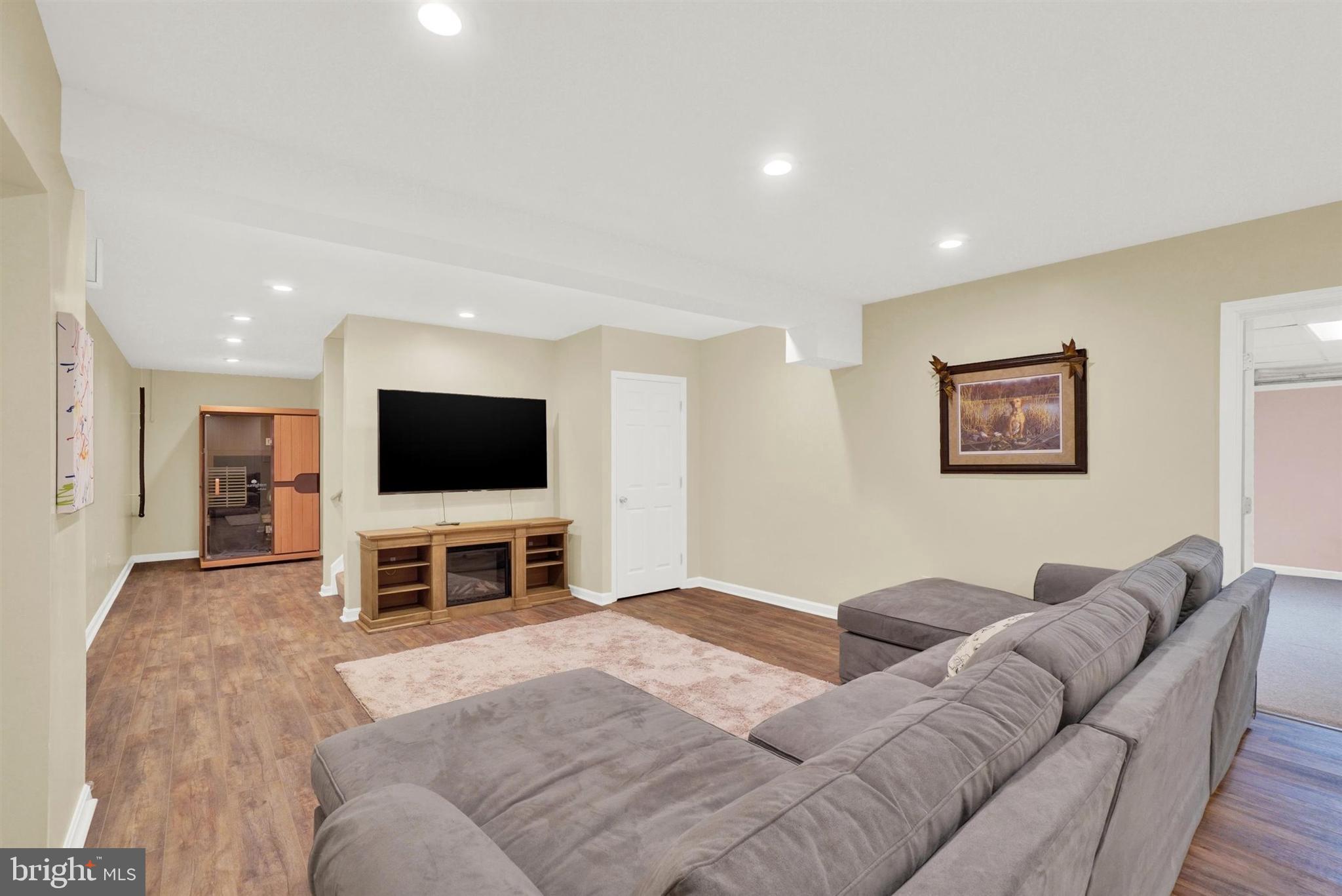 WYNDHAM HILLS - Residential