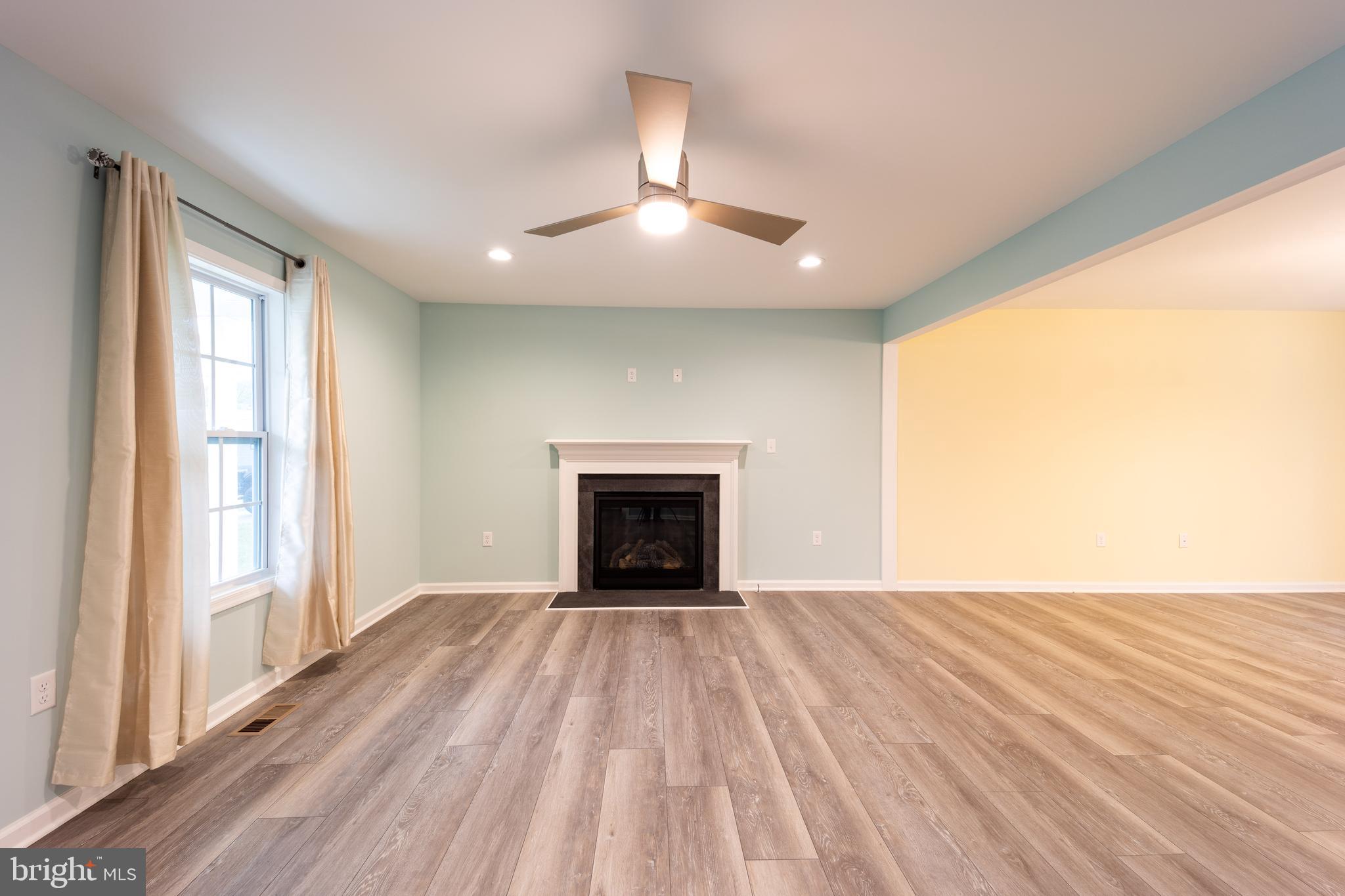 MIDDLE CREEK MANOR - Residential