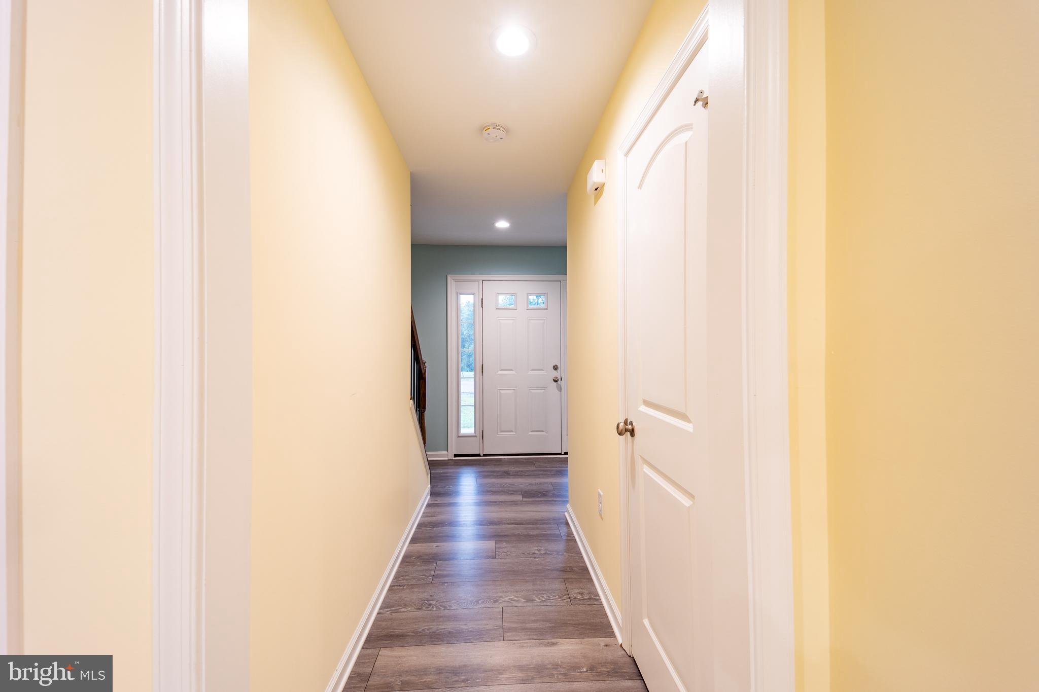 MIDDLE CREEK MANOR - Residential