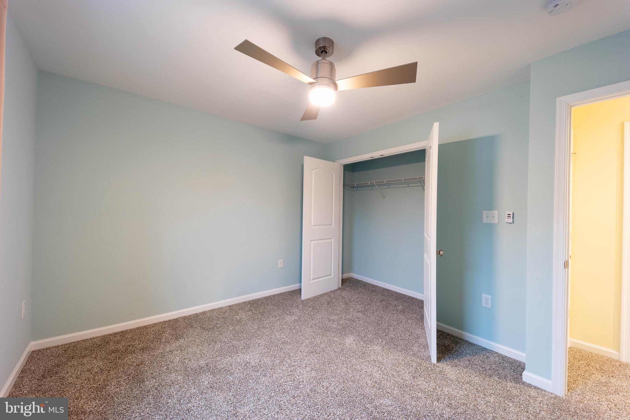 MIDDLE CREEK MANOR - Residential