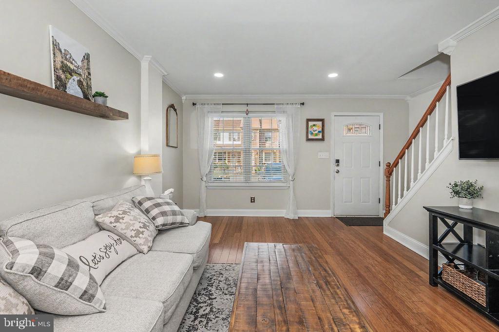 COUNTRY CREEK - Residential