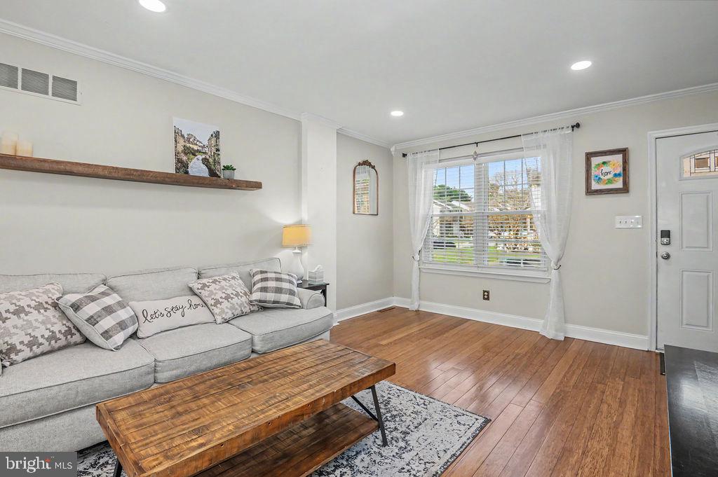 COUNTRY CREEK - Residential