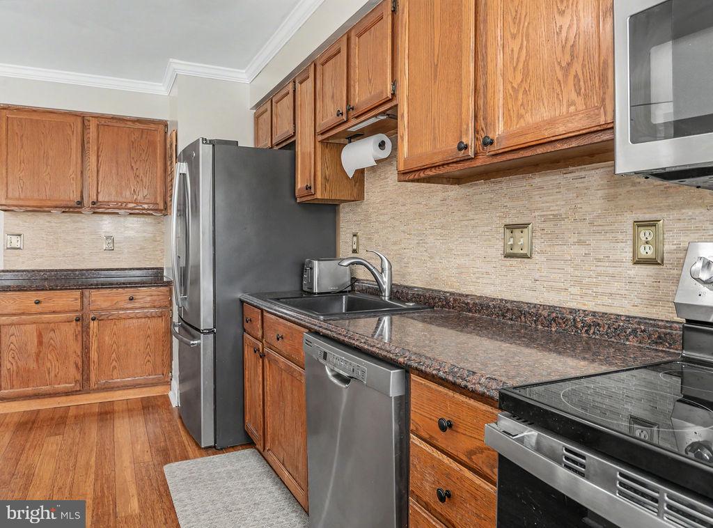 COUNTRY CREEK - Residential