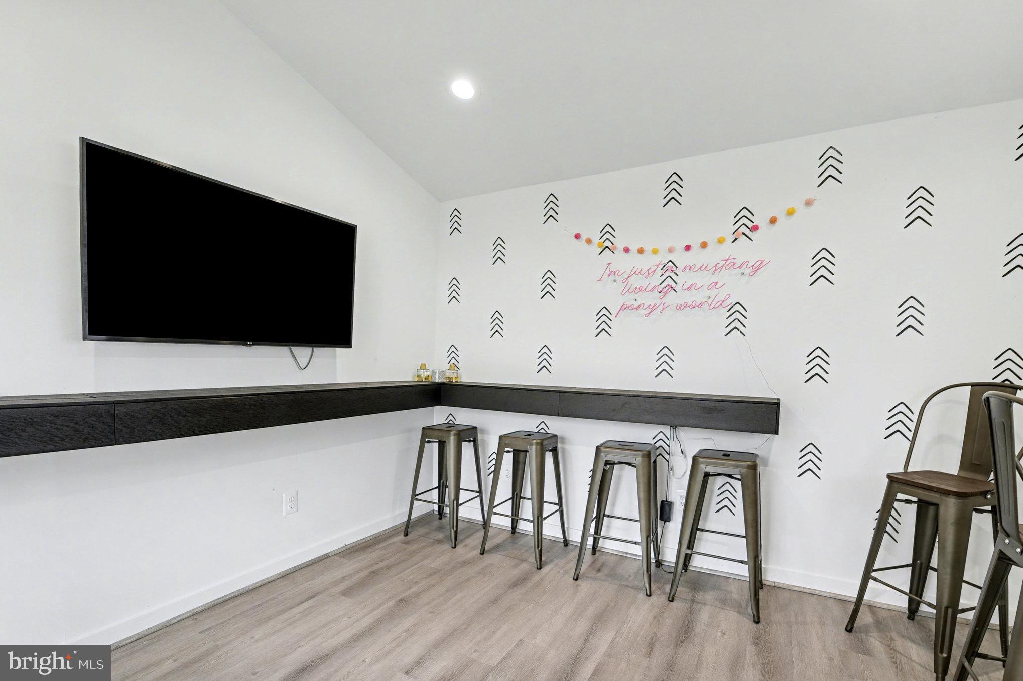 MILLERS ISLAND - Residential