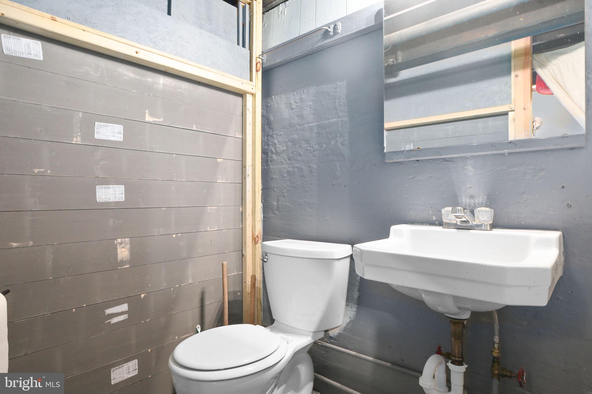 COLLEGE TERRACE - Residential